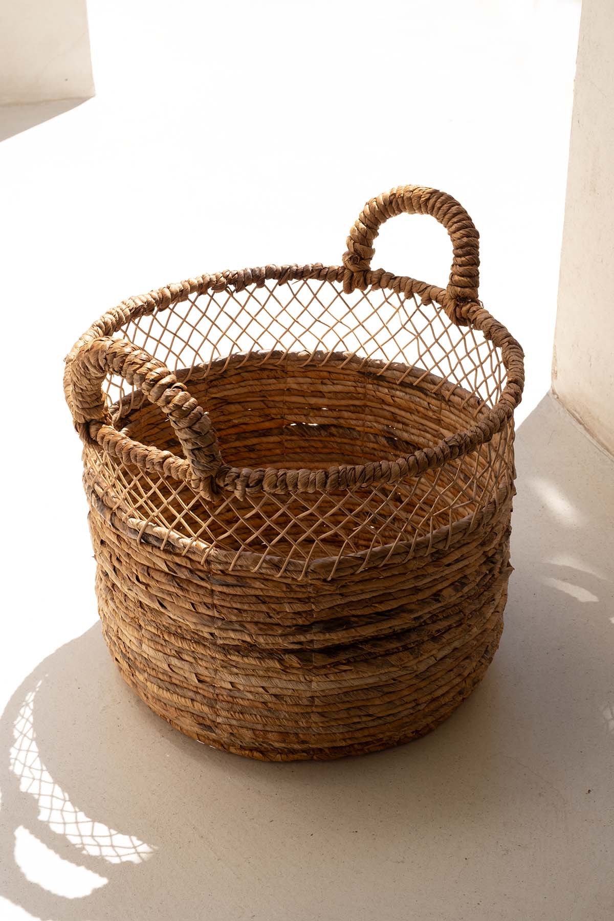 Muz Lifinden Rattan Yuvarlak Ajurlu Dekoratif Sepet