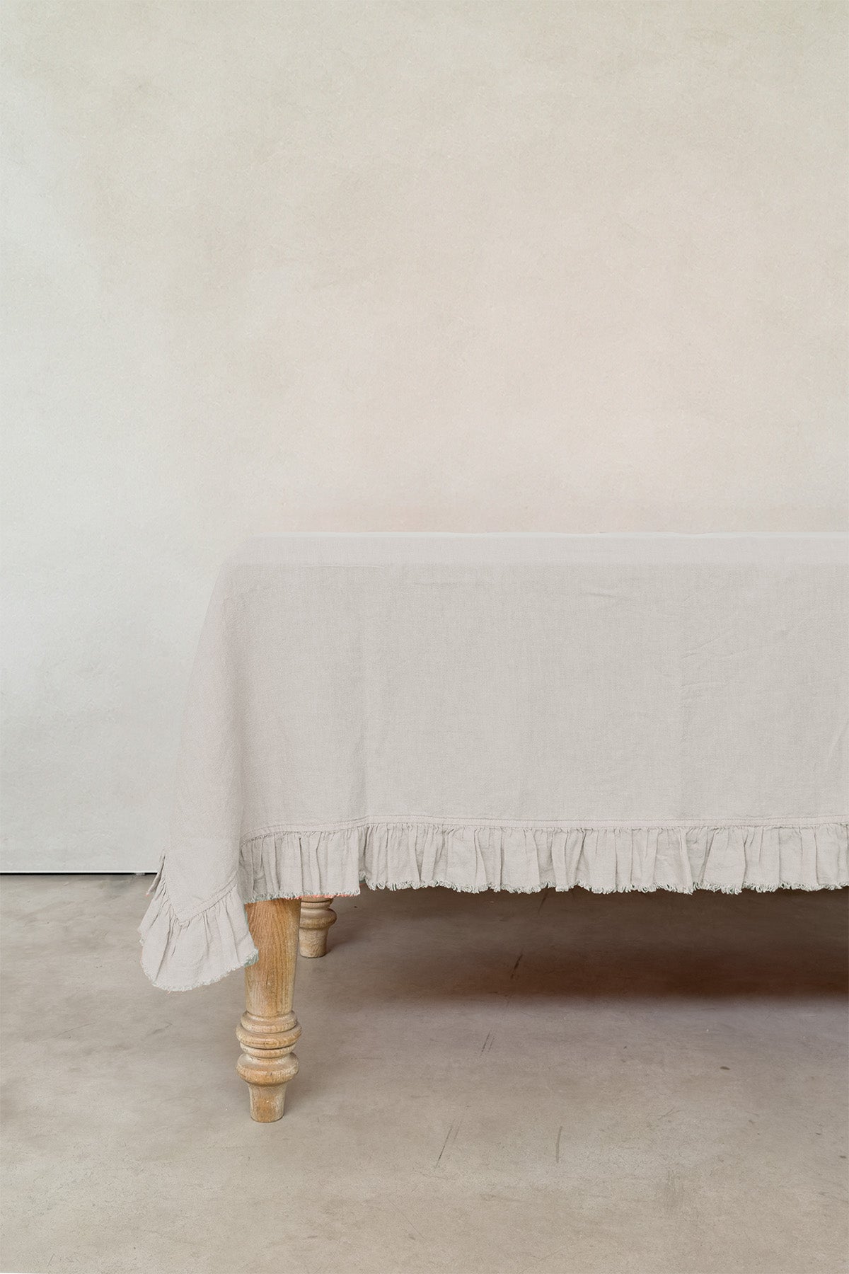 Frilled Linen Tablecloth Natural