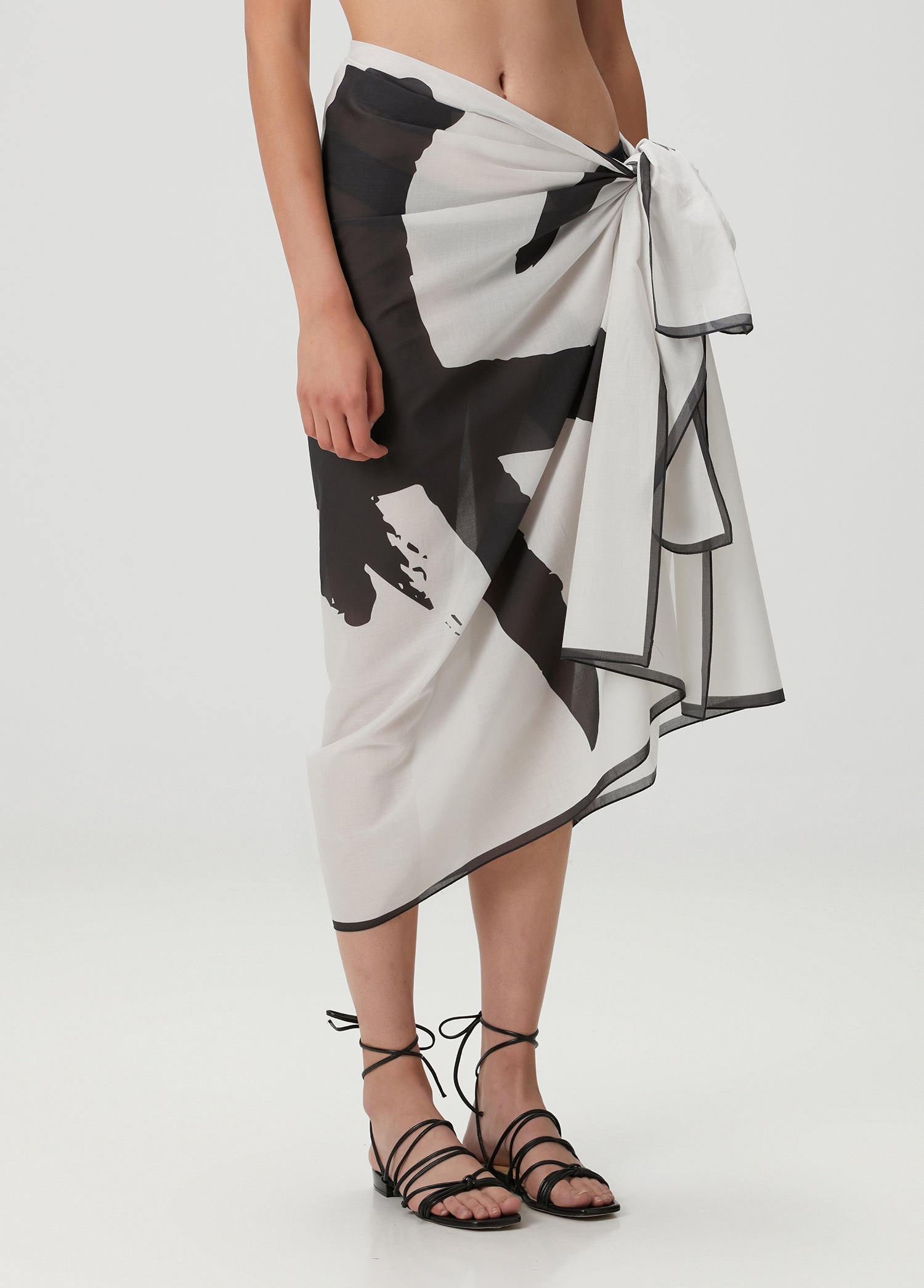 Kanji Kaligrafi Desenli Pamuk Pareo & Sarong