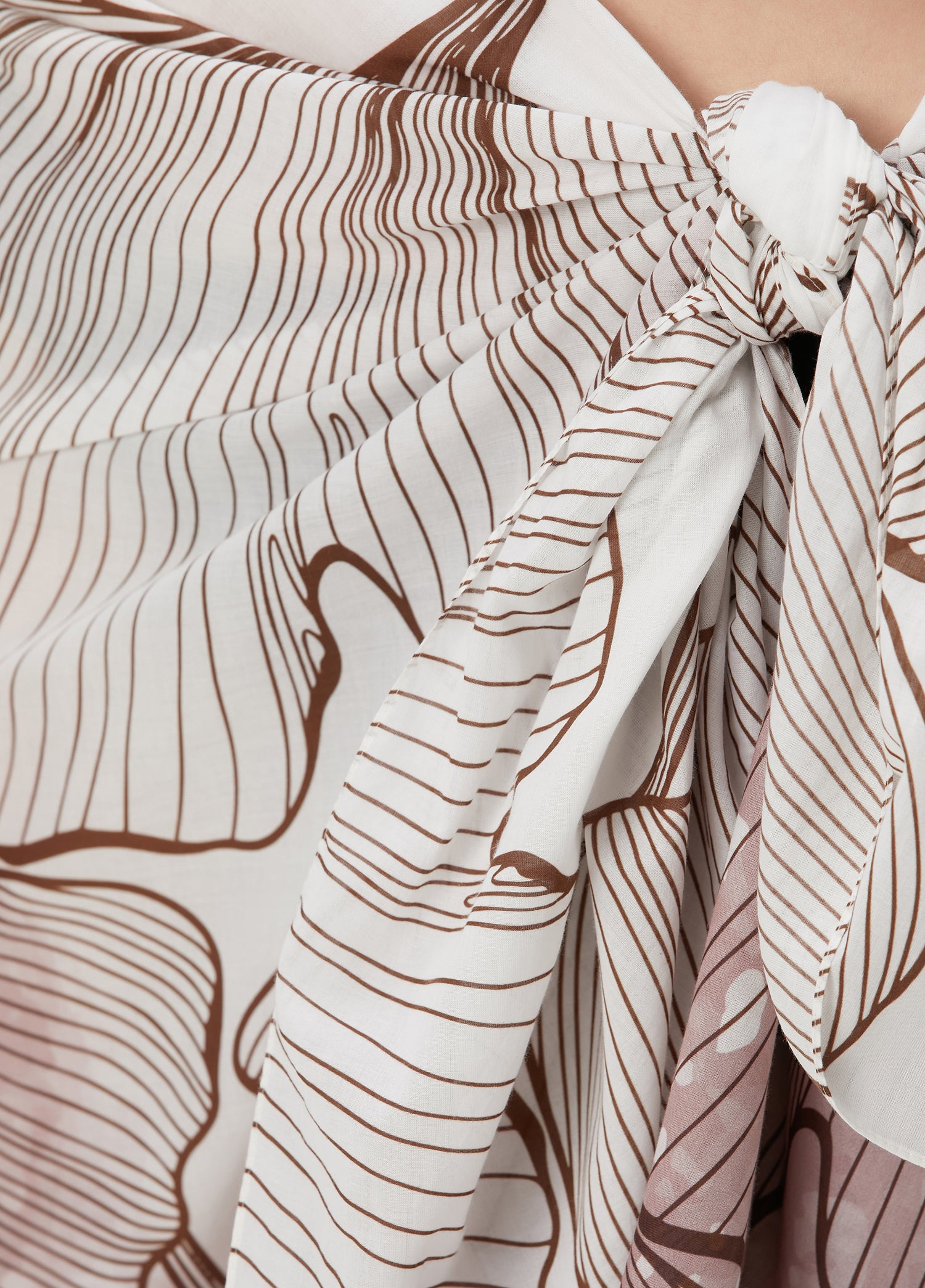 Gingko Çiçeği Desenli Pamuk Pareo & Sarong