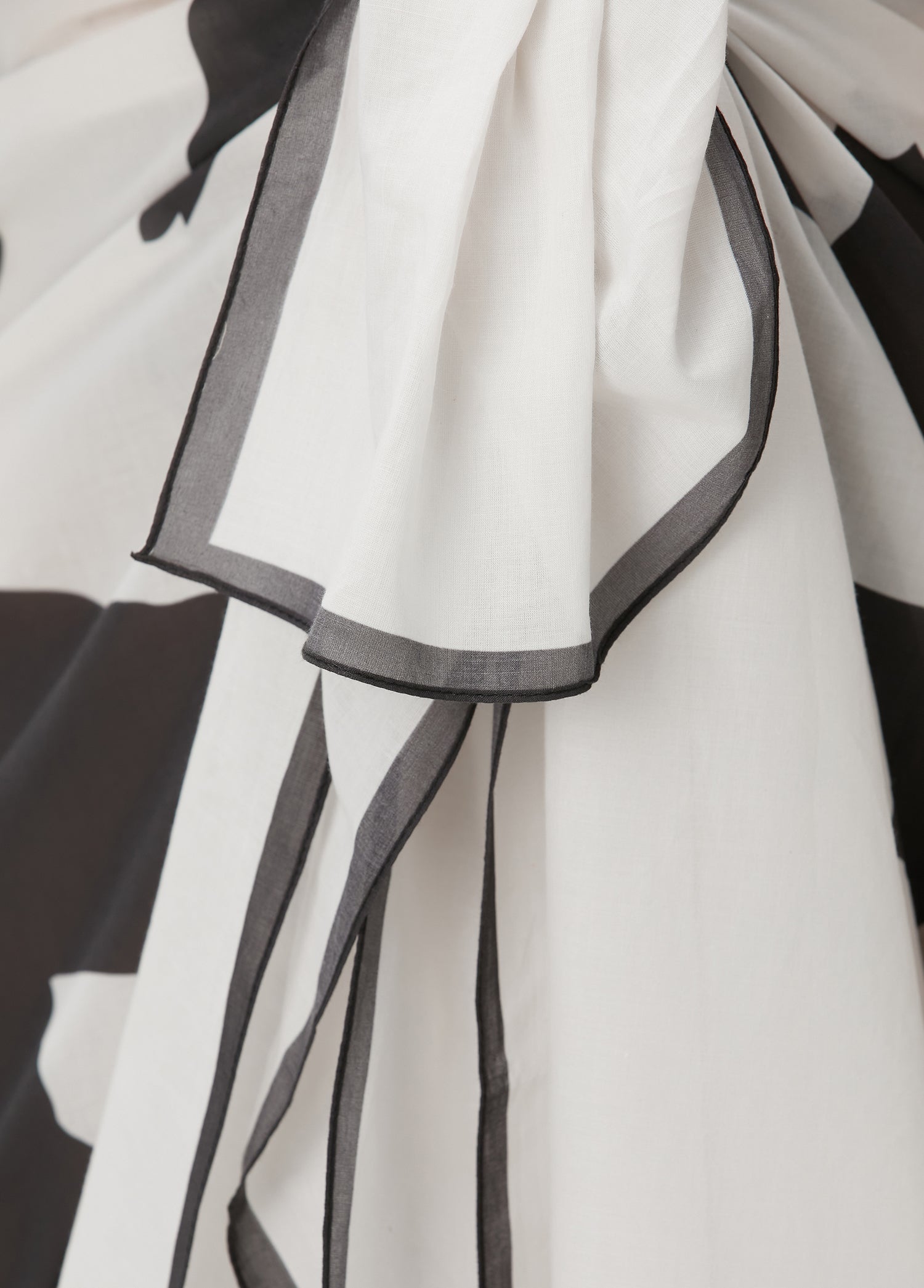 Kanji Kaligrafi Desenli Pamuk Pareo & Sarong