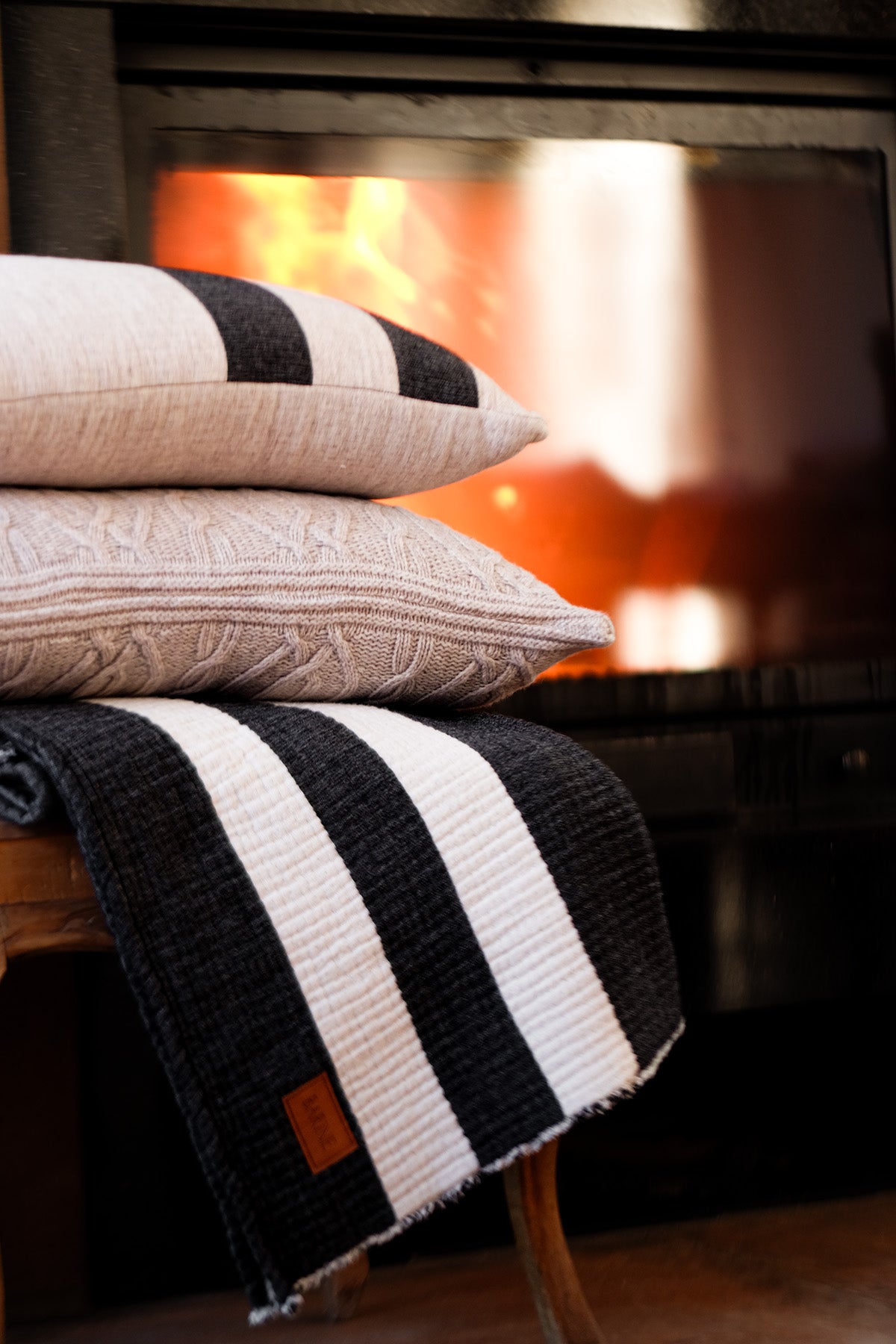 Yünlü Dokulu Kalın Battaniye, Koltuk Şalı Siyah