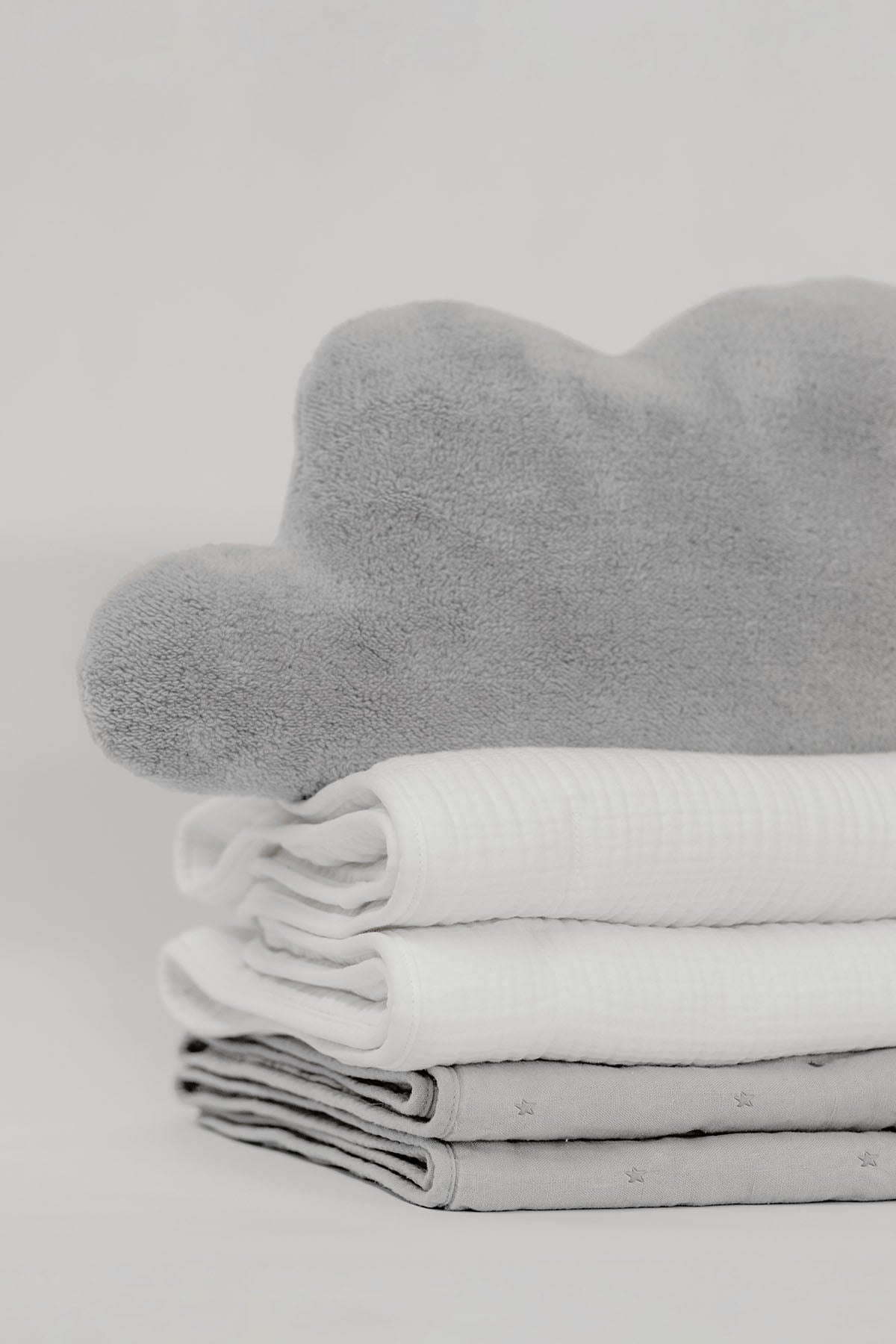 Bulut Şeklinde Peluş Kırlent Açık Gri