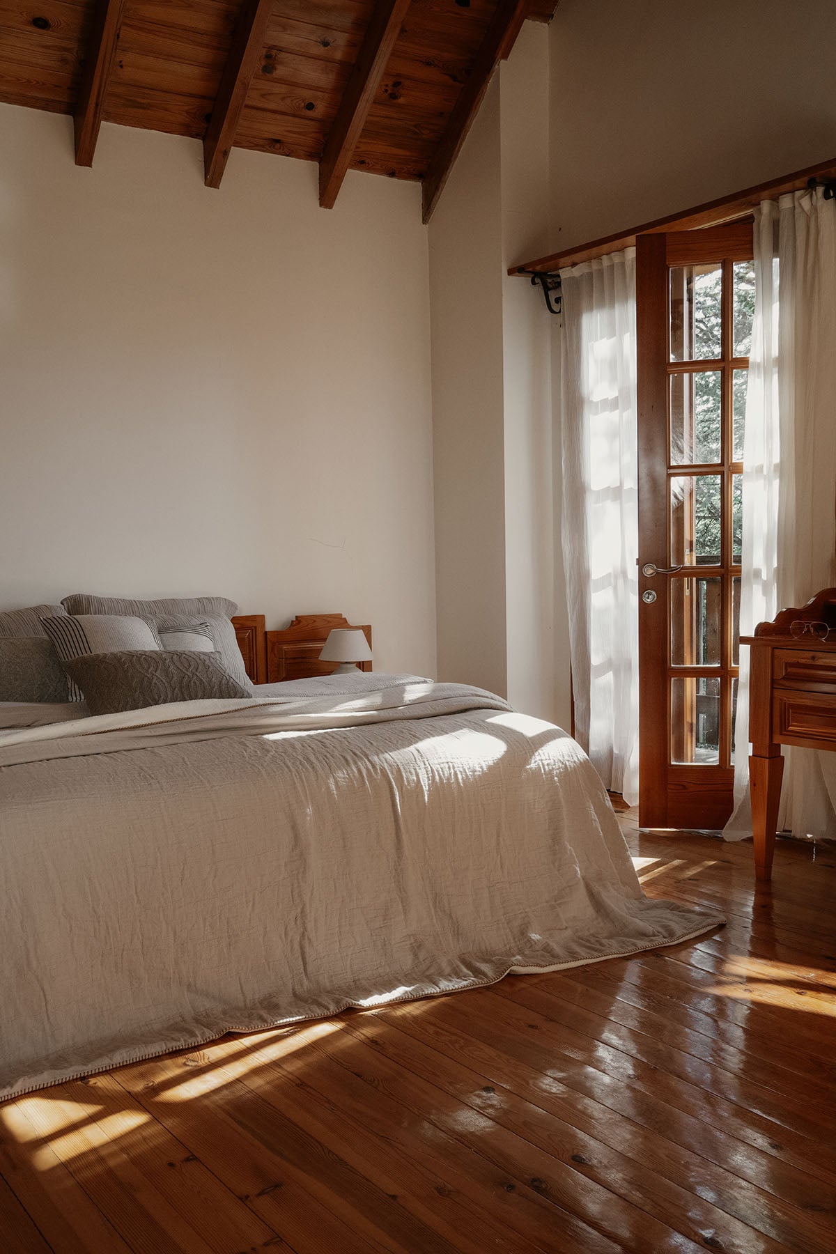 Cozy Bedspread Gray