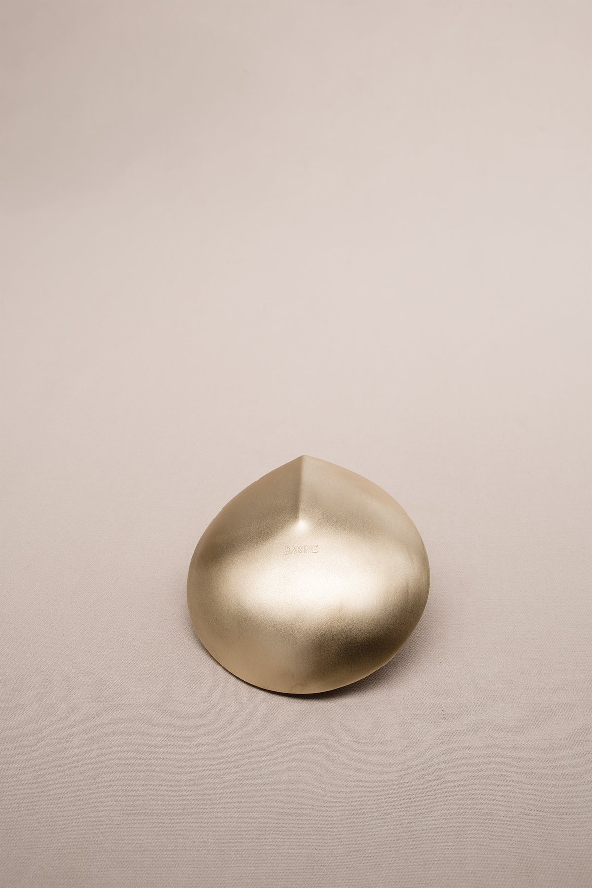 Crease Yuvarlak Konik Tütsülük Dekoratif Obje Gold 10x9 cm