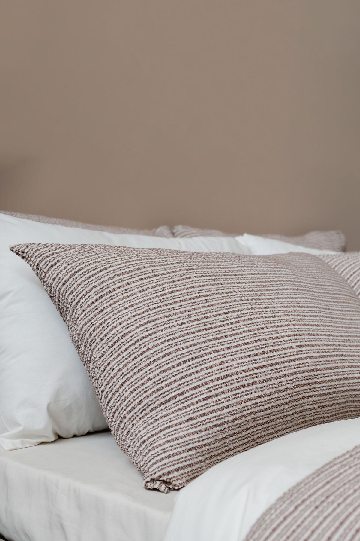 Crinckle 4 Yastıklı Nevresim Seti Kahverengi