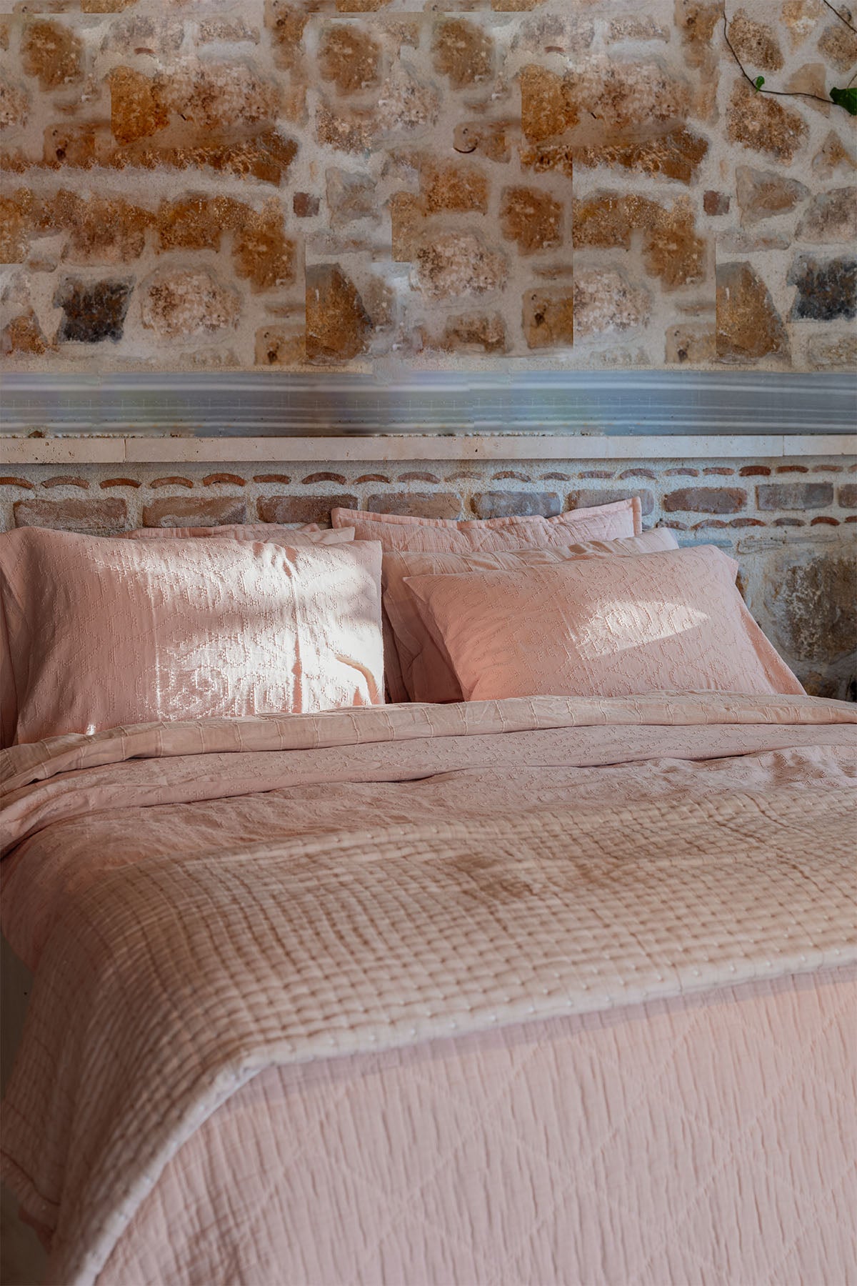 Damask Jakarlı Çift Kişilik Nevresim Seti Pastel Pembe