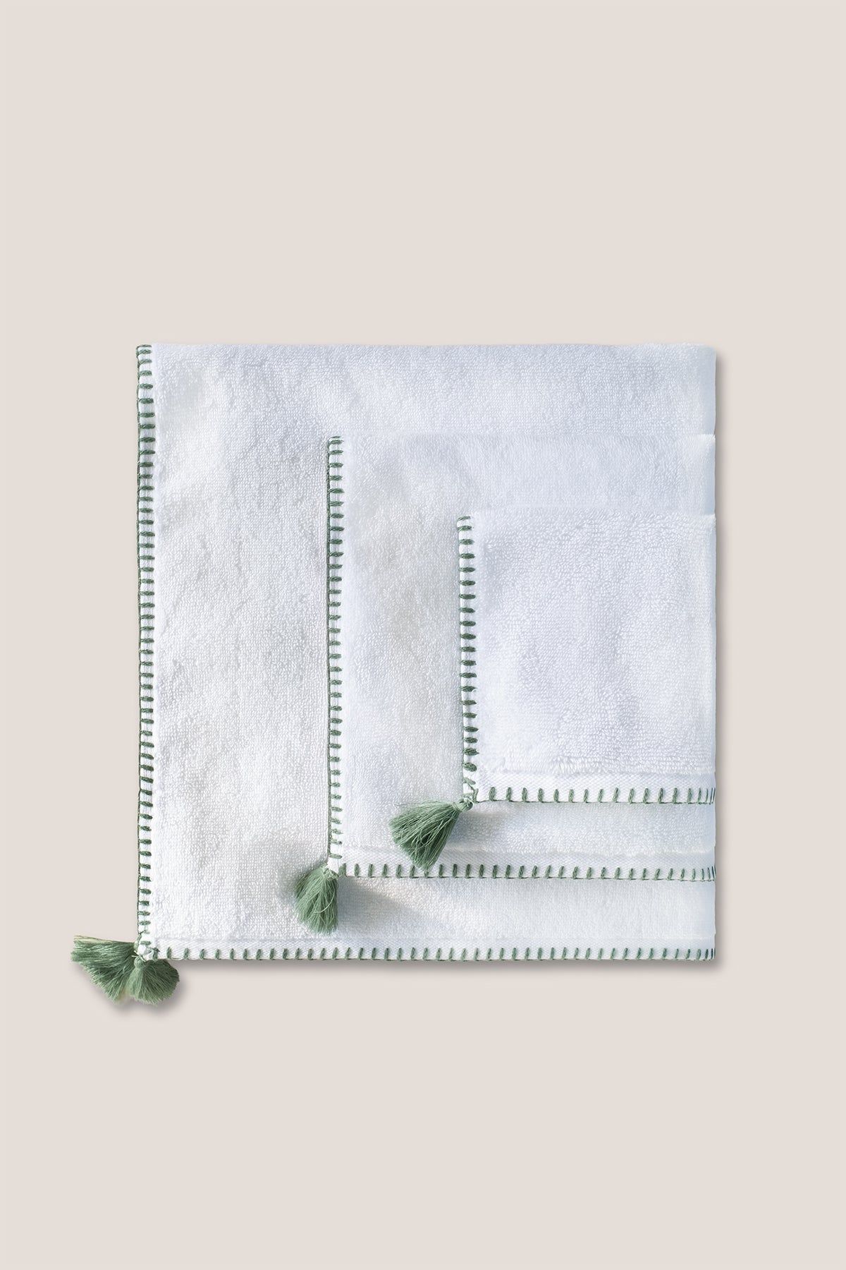 Dekoratif Dikiş Süslemeli Püsküllü Havlu 600 gr/m²