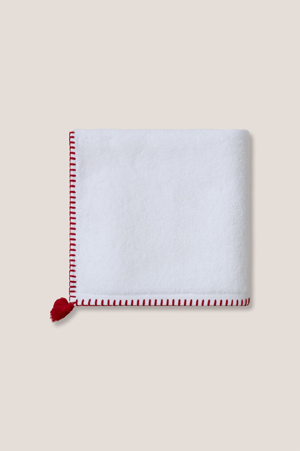 Dekoratif Dikiş Süslemeli Püsküllü Havlu 600 gr/m²