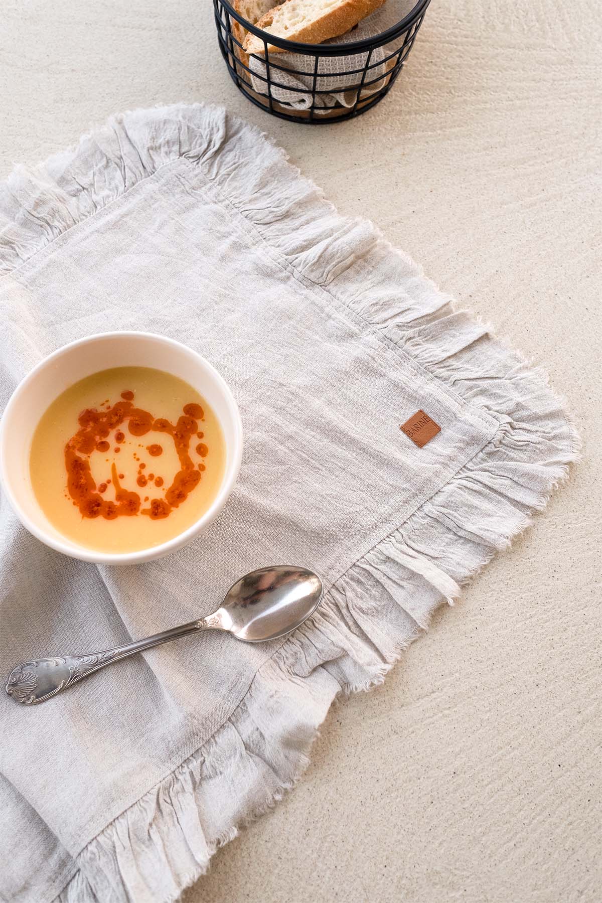 Frilled Linen Placemat Natural