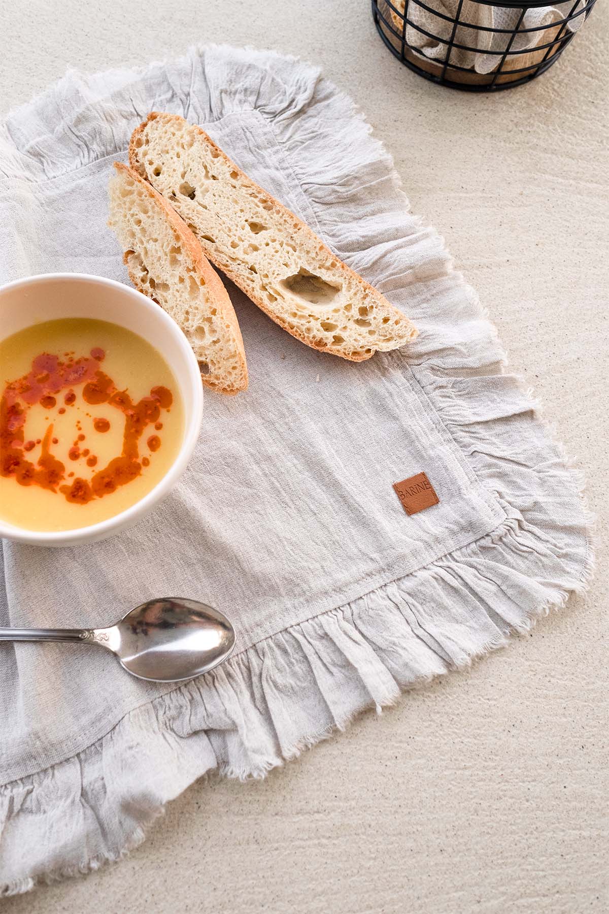 Frilled Linen Placemat Natural