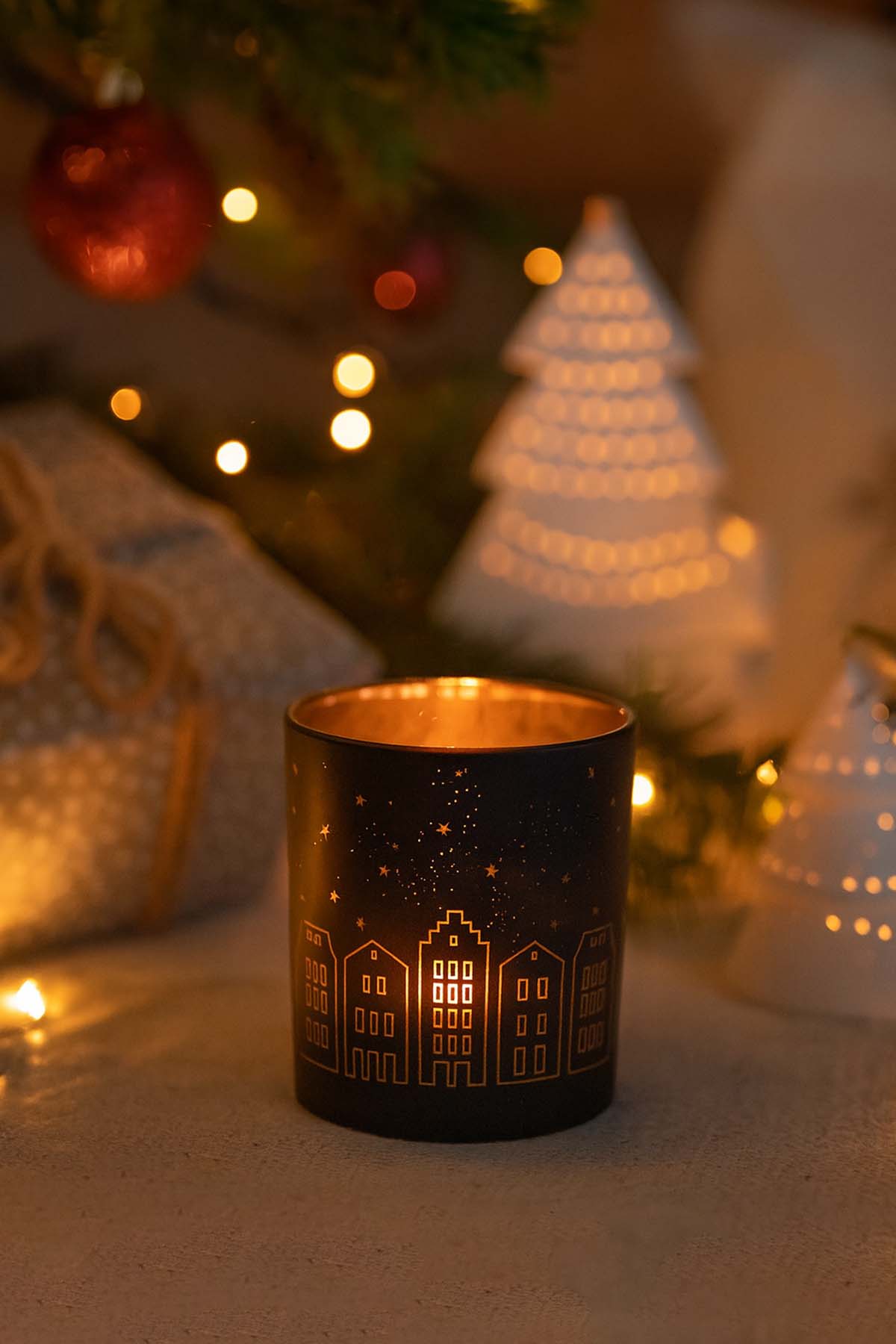 Işıklı Evler Mumluk 7x8 cm