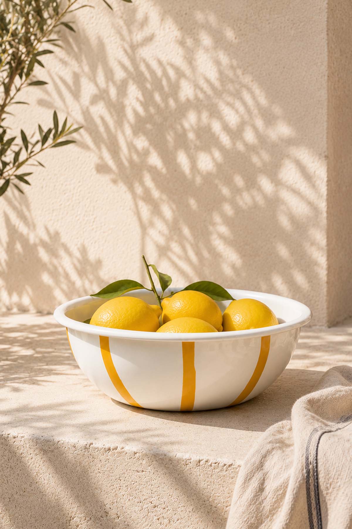 El Boyaması Akıtma Emaye Kase Sarı 26 × 9 cm