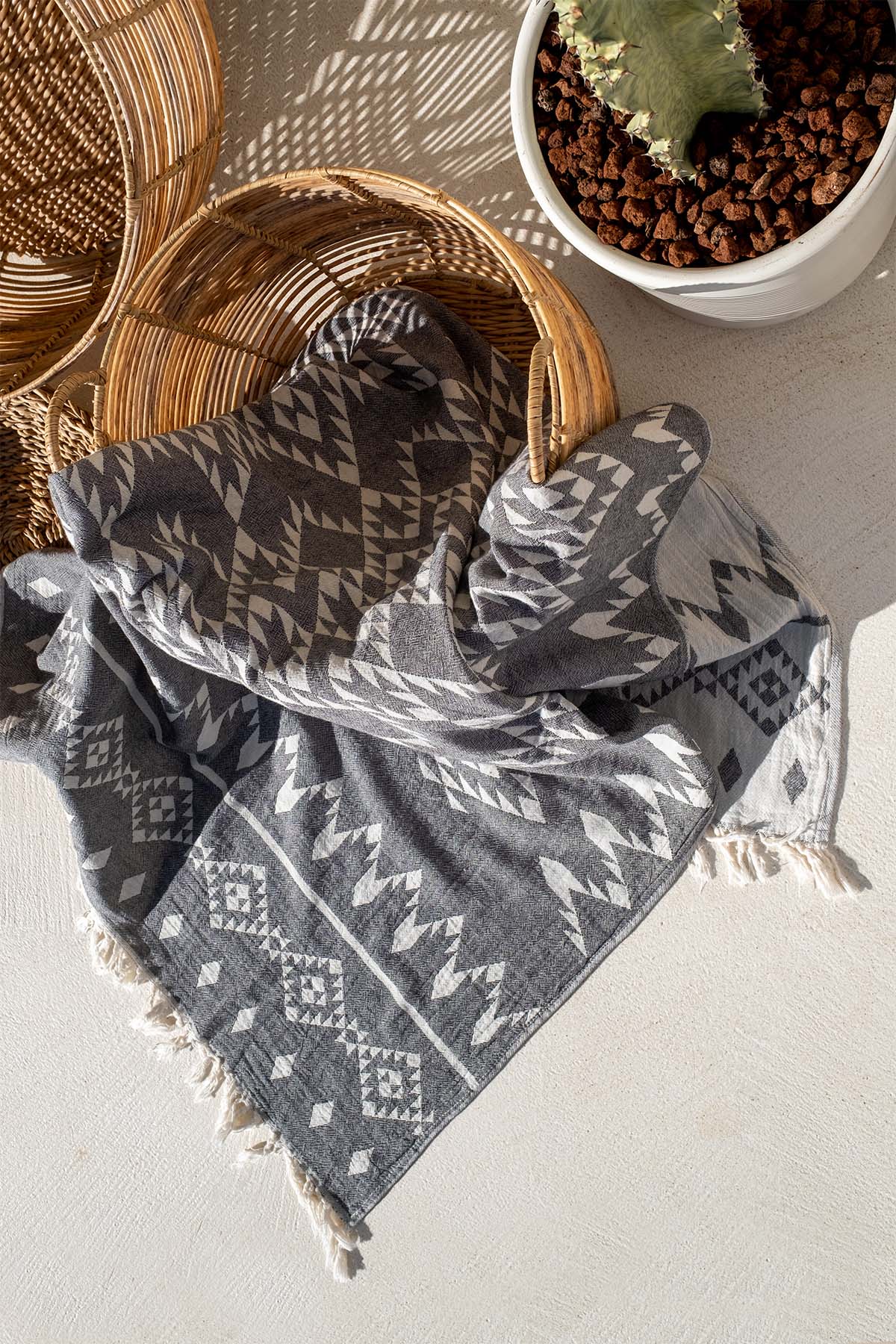 Kilim Bohem Desenli Jakarlı Peştamal, Taşıma Çantalı