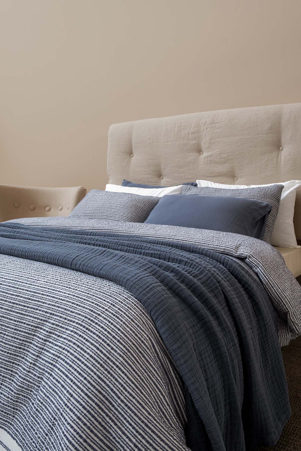 Keten 4 Katlı Müslin Yatak Örtüsü Lacivert