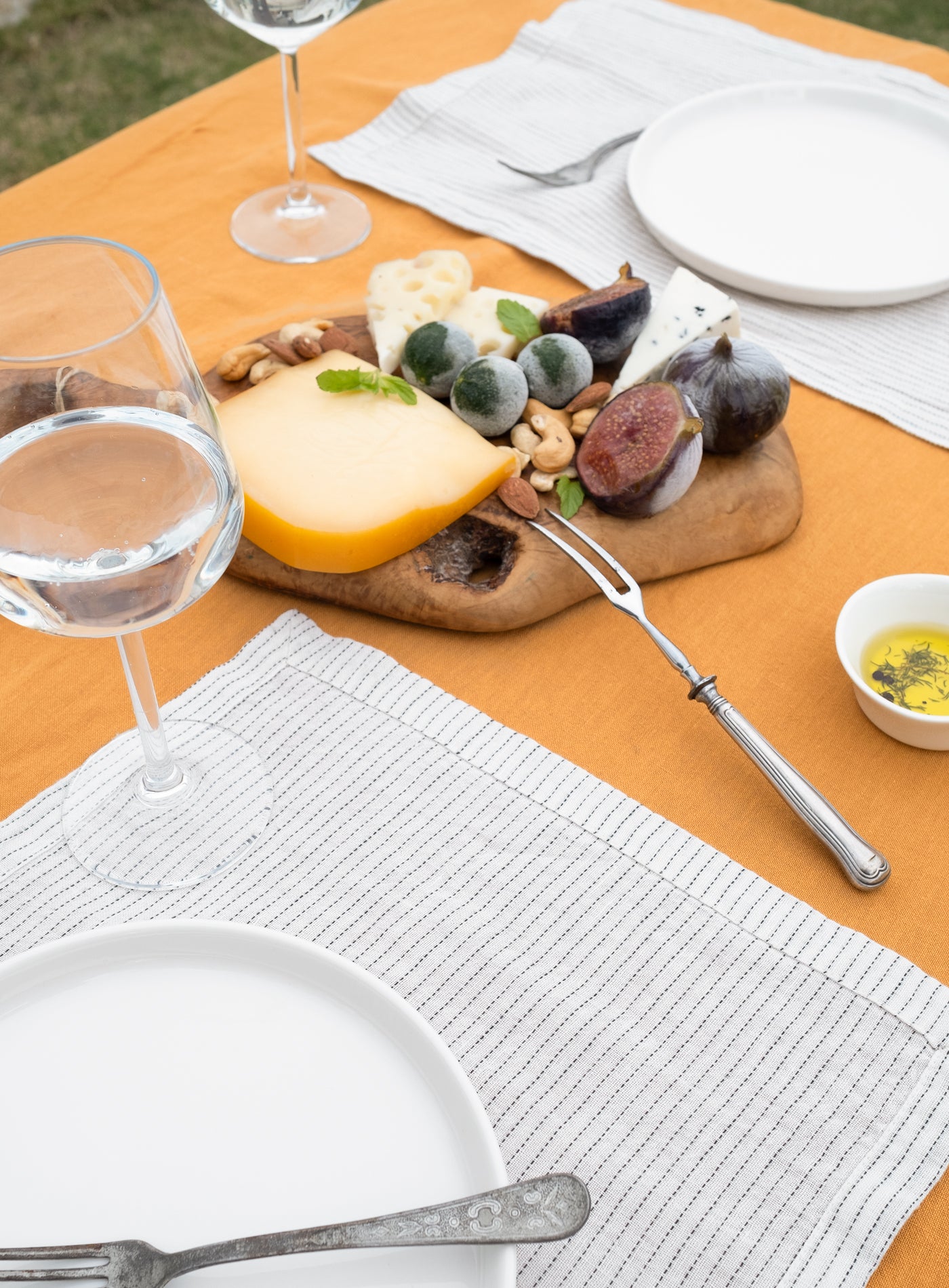 Keten Masa Örtüsü Sarı