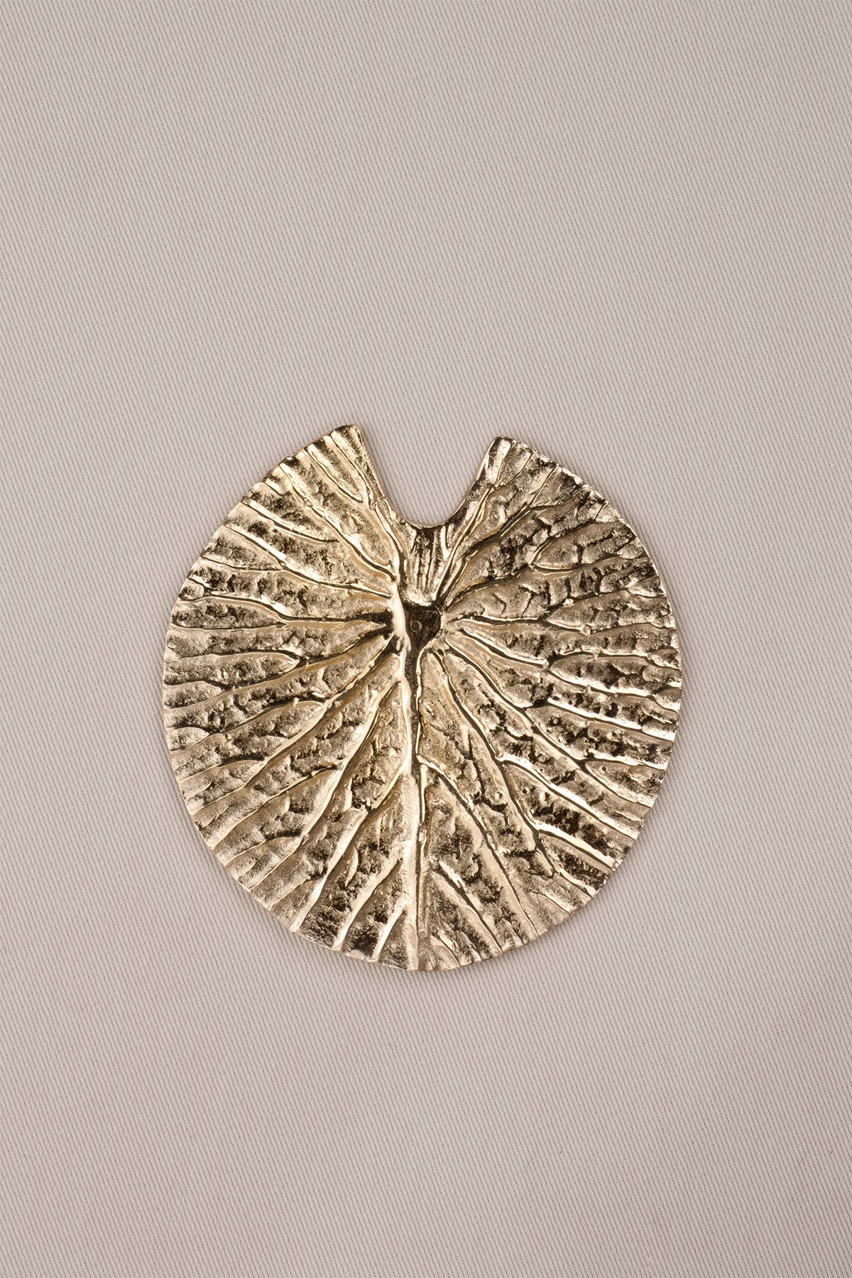 Lotus Yaprağı Şeklinde Pirinç Kaplama Tütsülük Dekoratif Obje Gold 13 cm