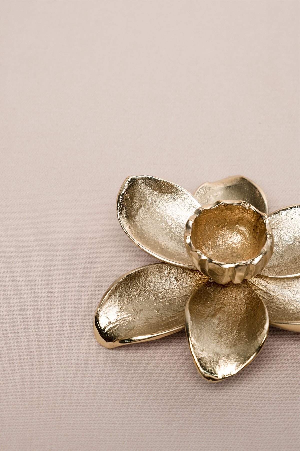 Orkide Çiçeği Şekinde Mat Pirinç Tütsülük Dekoratif Obje Gold 8 cm