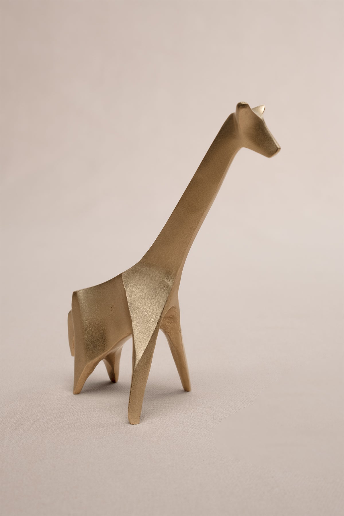 Origami Zürafa Şeklinde Mat Pirinç Dekoratif Obje Gold 10x8 cm