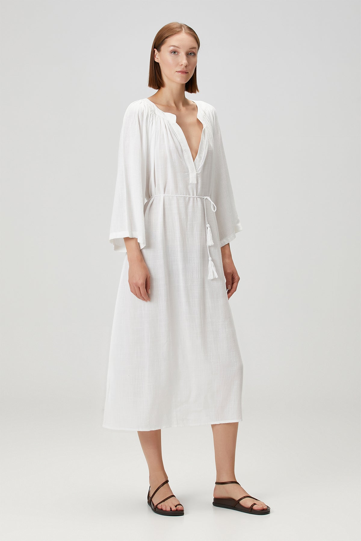 Poseidon Dökümlü Uzun Elbise Beyaz