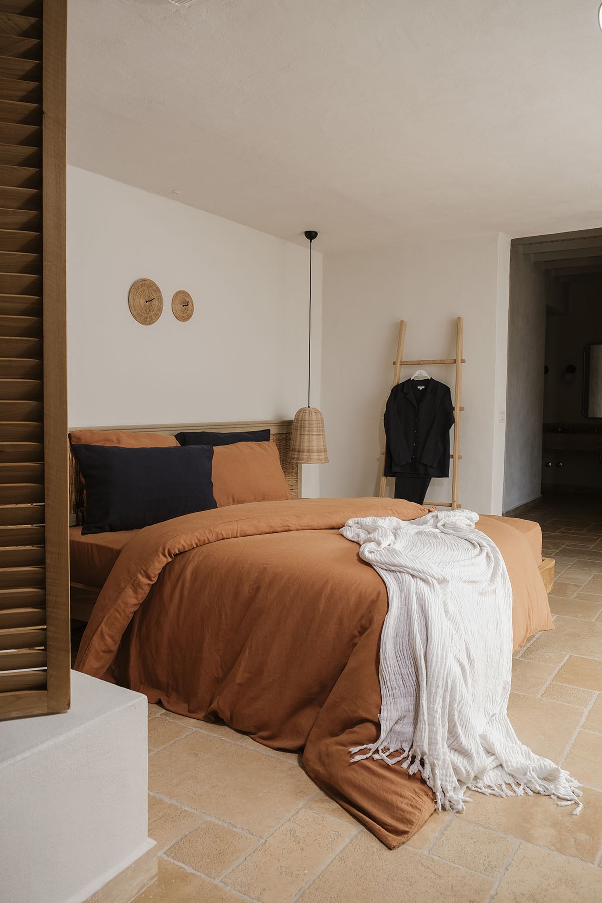 Yıkanmış Keten Çift Kişilik Nevresim Seti Karamel