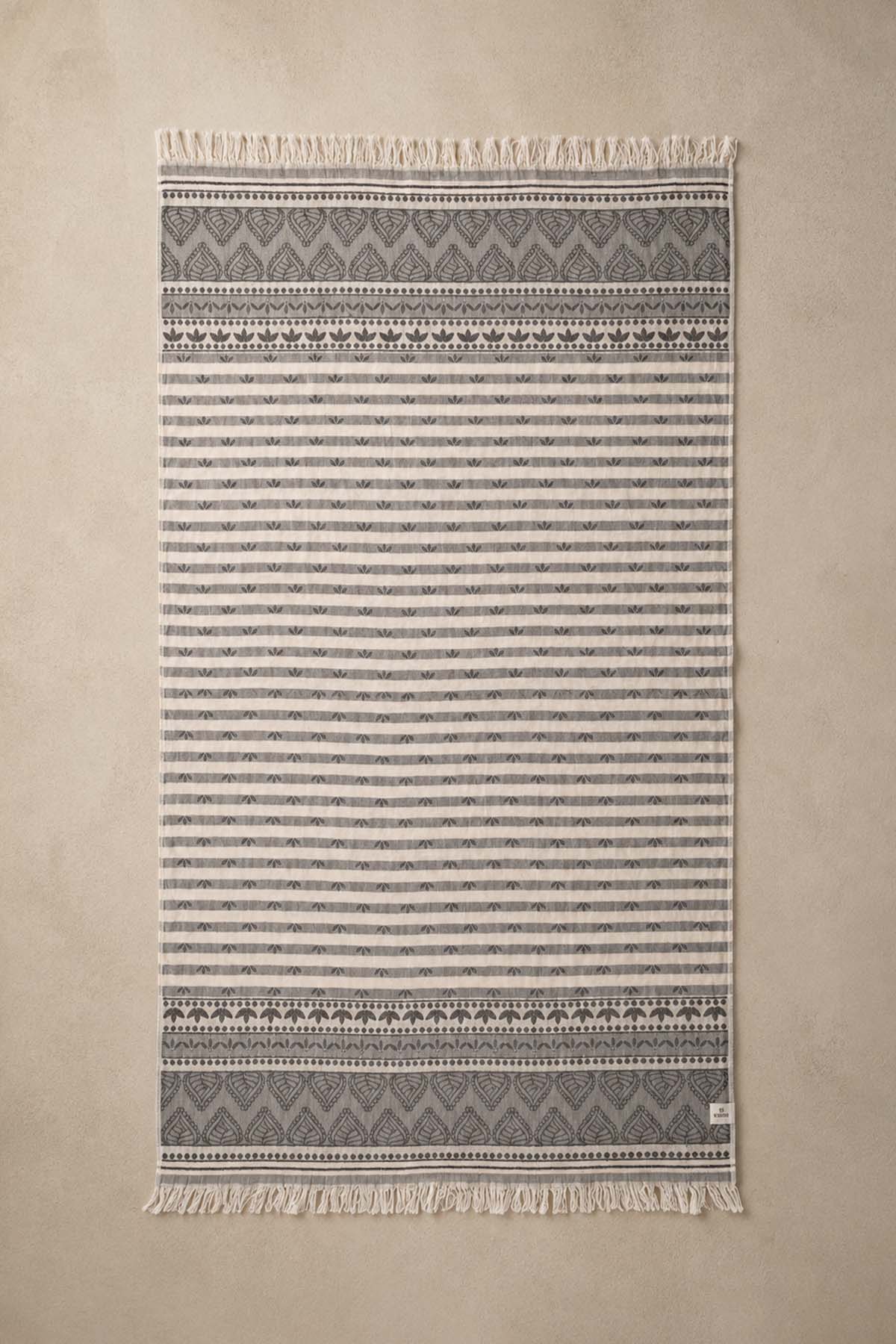 Souq Peshtamal Gray - Black