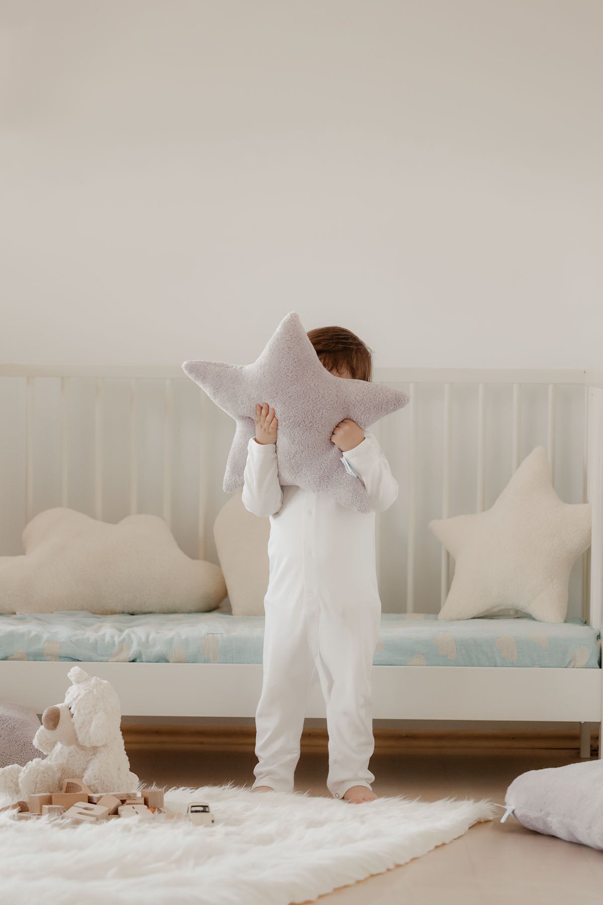 Yıldız Şeklinde Peluş Yastık Açık Gri