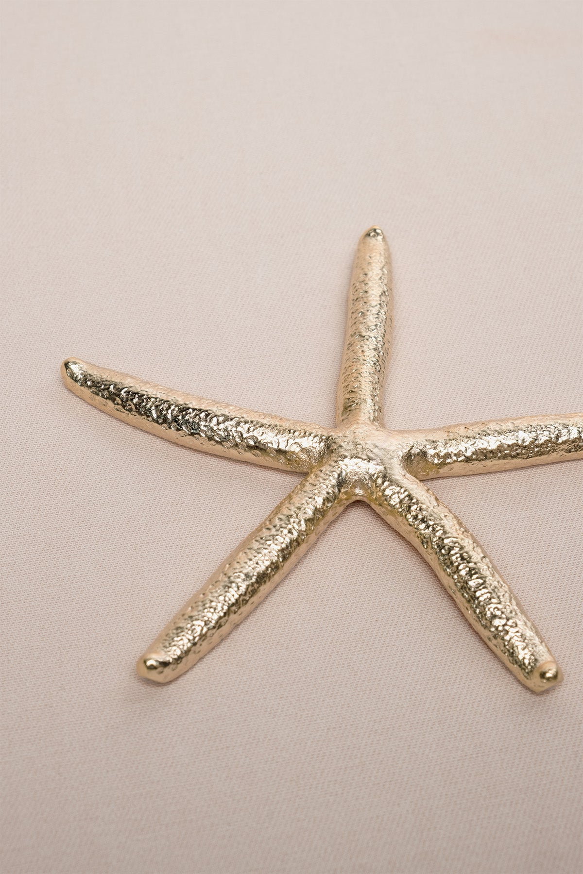 Deniz Yıldızı Şeklinde Mat Pirinç Kaplama Metal Dekoratif Obje Gold 12 cm