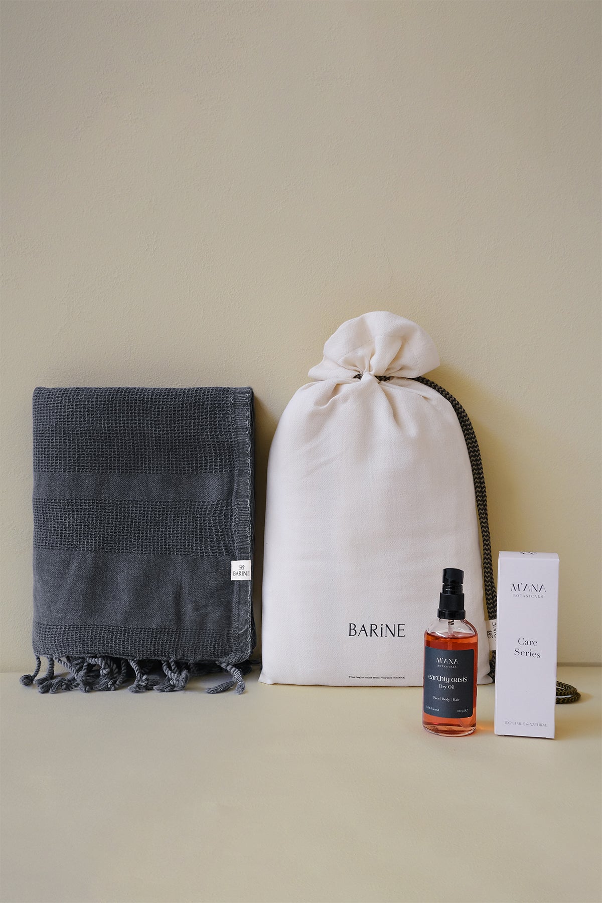 Stone Peştemal ve Earthy Oasis Kuru Yağ Hediye Seti Siyah, Taşıma Çantalı