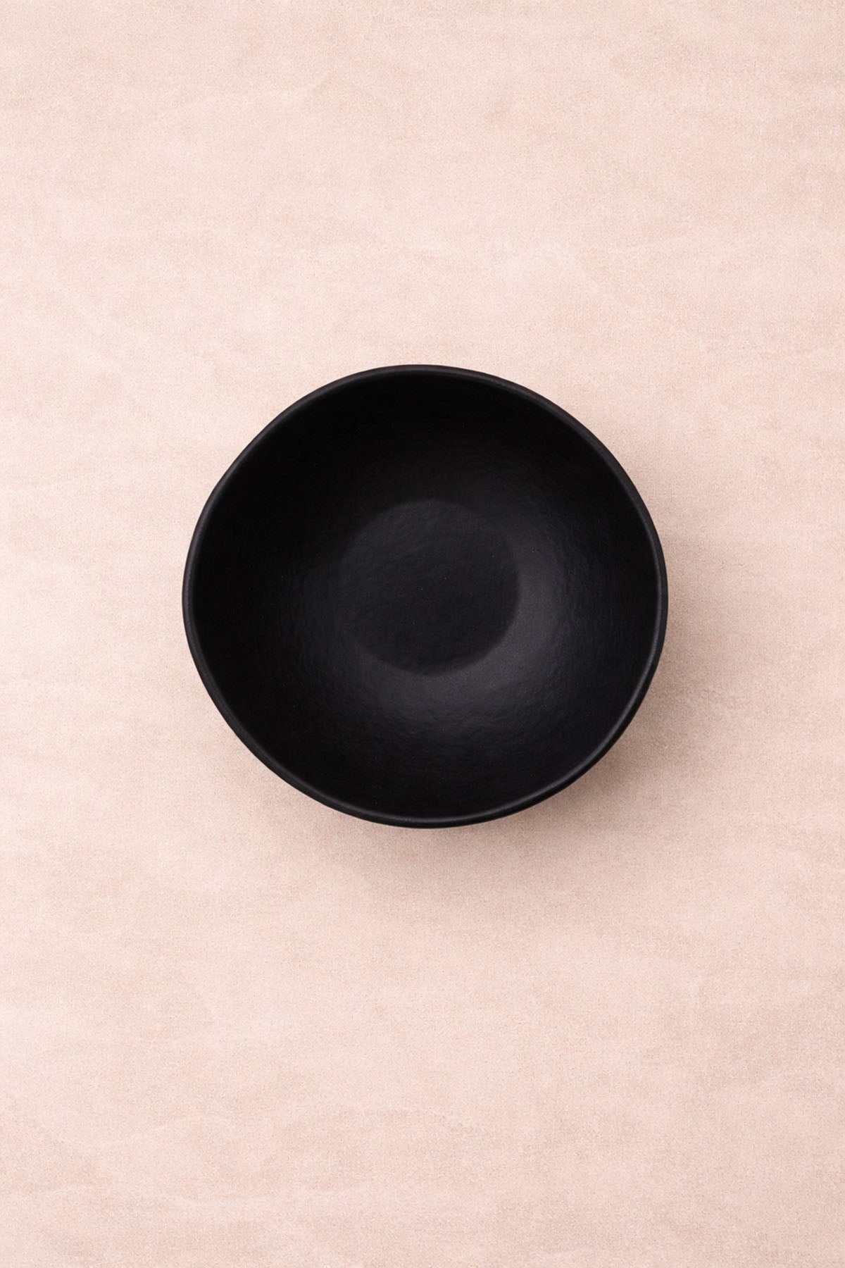 Elle Şekillendirilmiş Amorf Stoneware Kase Siyah 15 cm
