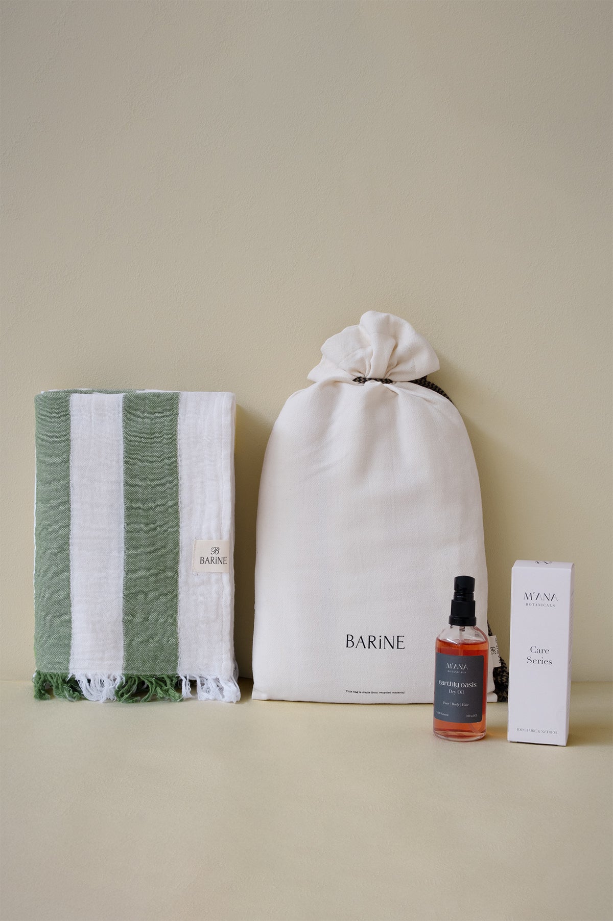 Striped Gauze Peştemal ve Earthy Oasis Kuru Yağ Hediye Seti Yeşil, Taşıma Çantalı