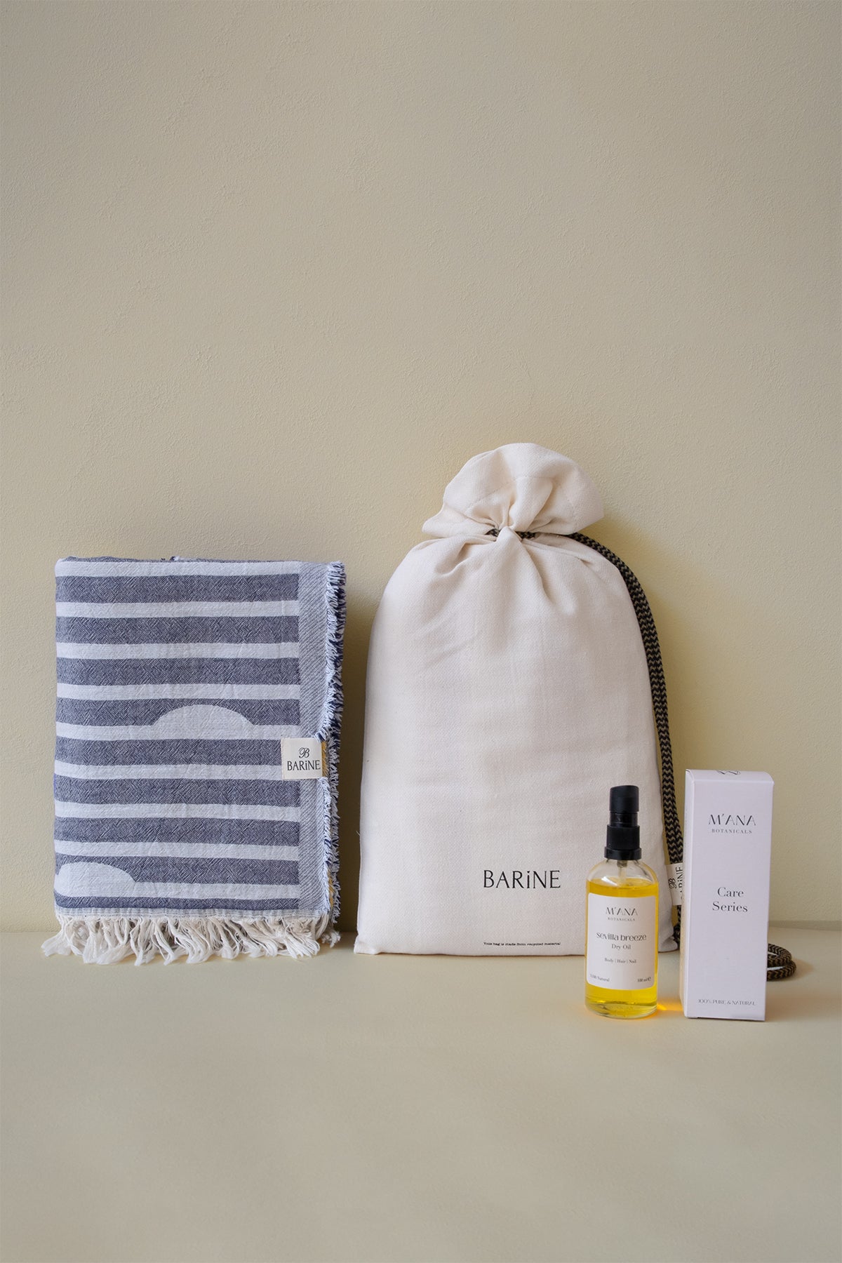 Sunset Peştemal ve Sevilla Breeze Kuru Yağ Hediye Seti Lacivert, Taşıma Çantalı