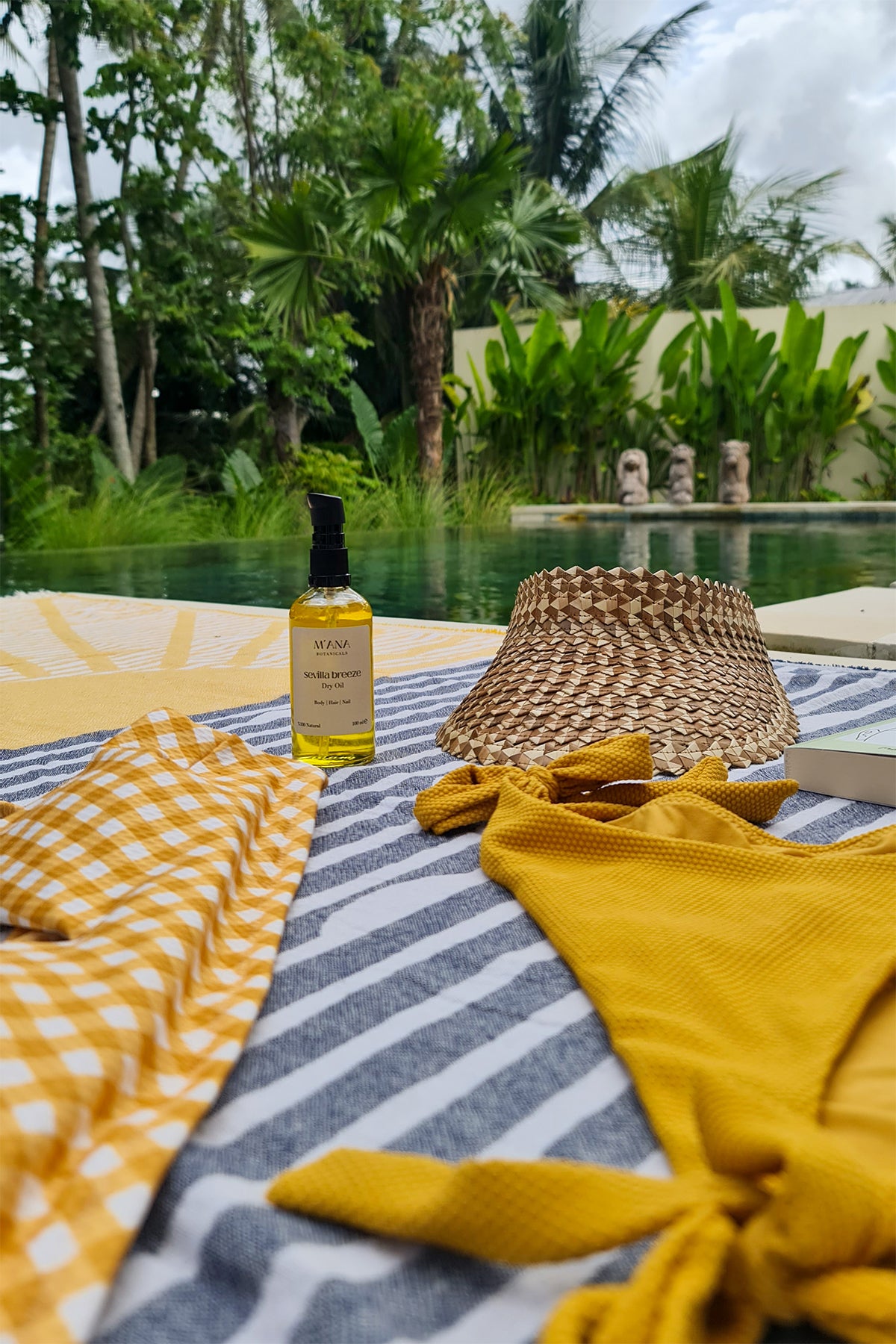 Sunset Peştemal ve Sevilla Breeze Kuru Yağ Hediye Seti Lacivert, Taşıma Çantalı