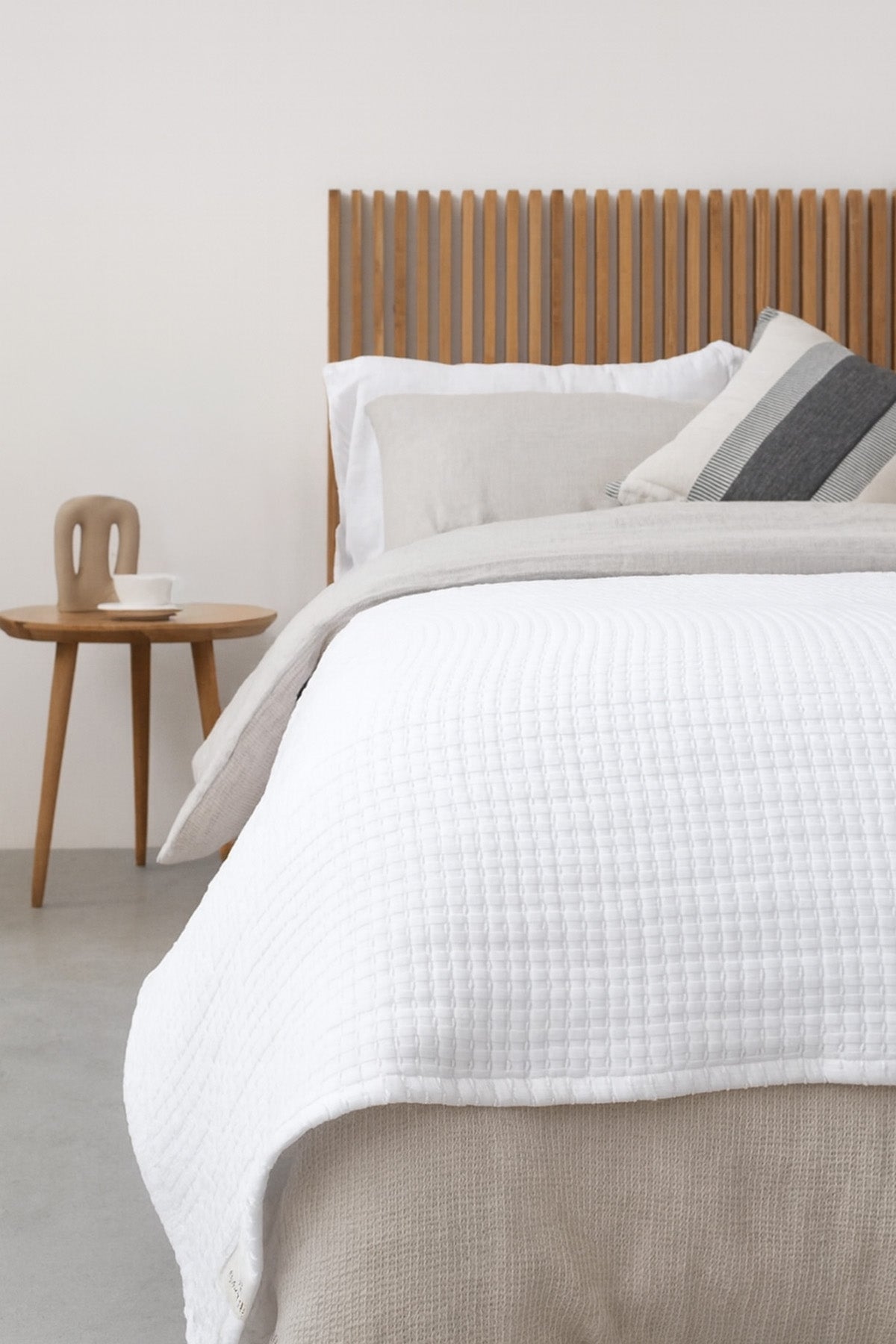 Vega Bedspread White