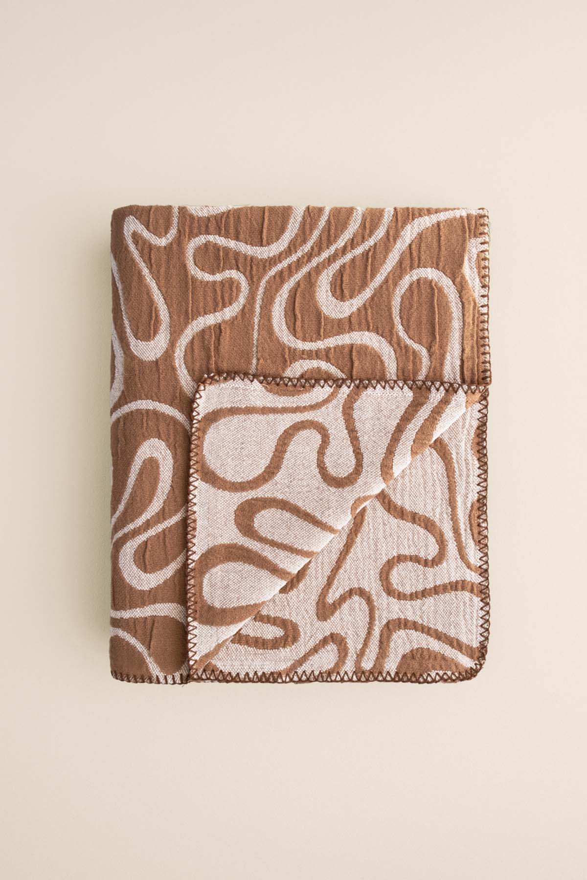 Dalga Jakarlı Pamuk Şönil Koltuk Şalı, TV Battaniyesi Kahverengi
