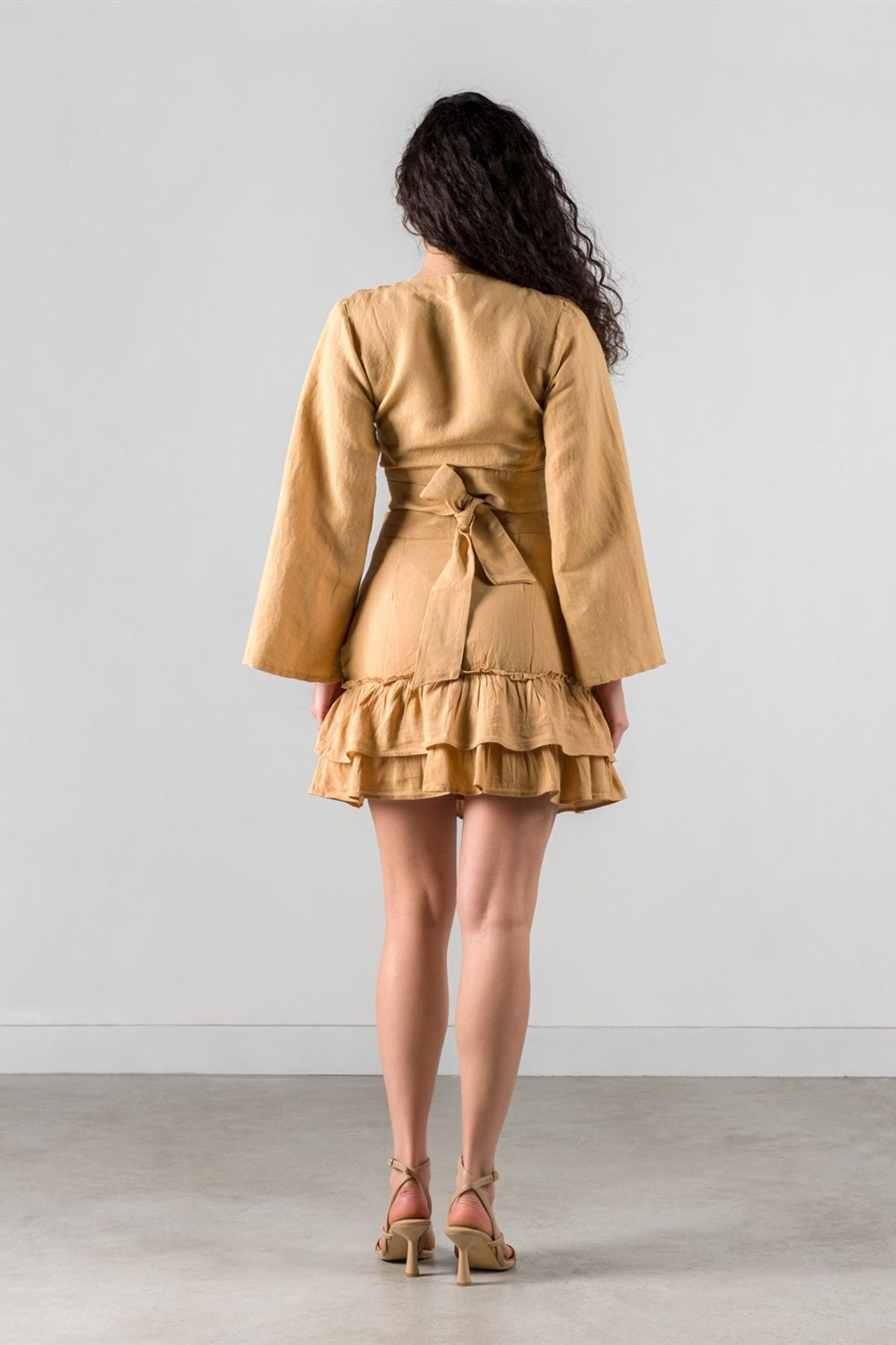 Waves Keten Etek Sand