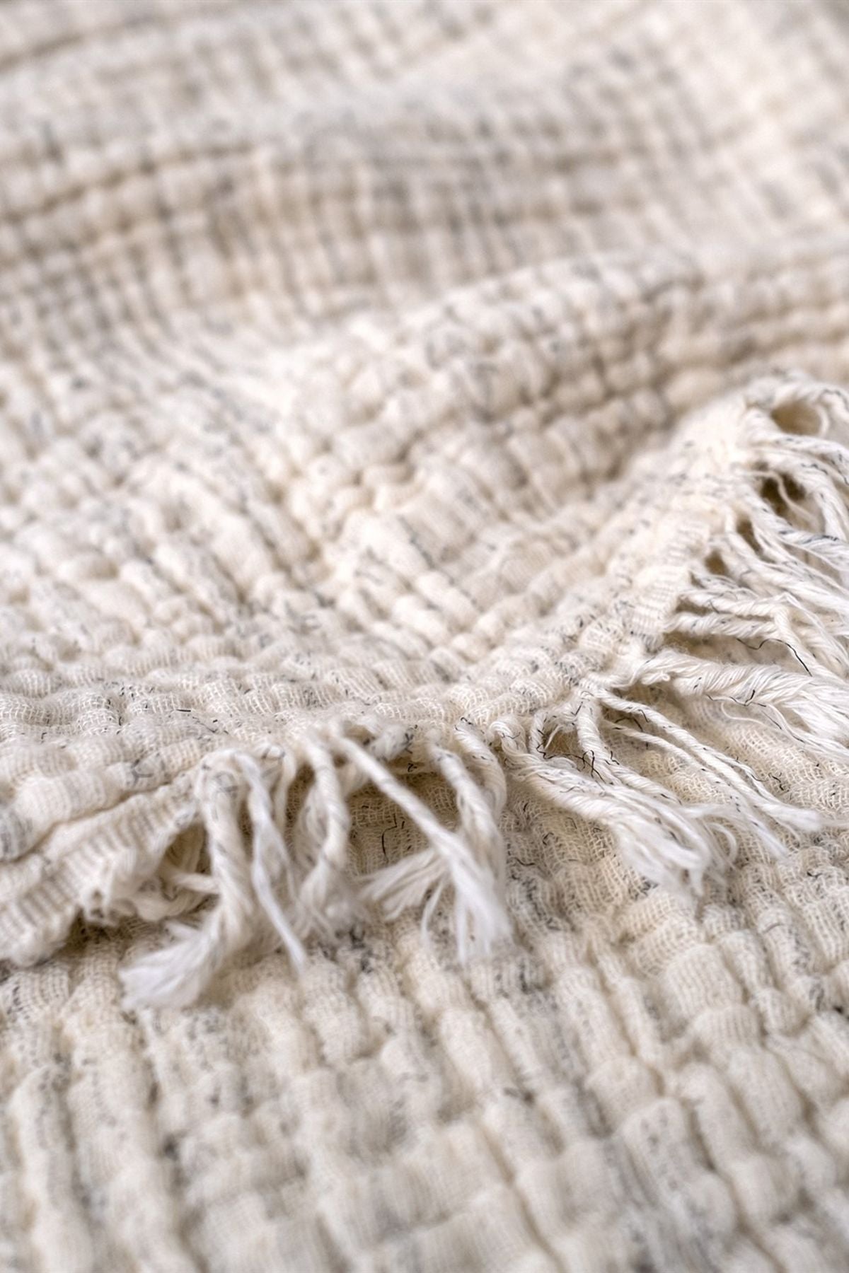 Haze 4 Kat Müslin Yatak Örtüsü Speckled