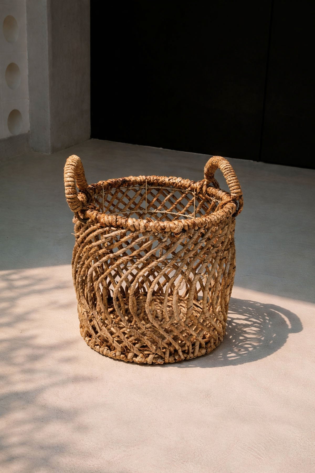 Muz Lifinden Ajur Detaylı Dekoratif Sepet