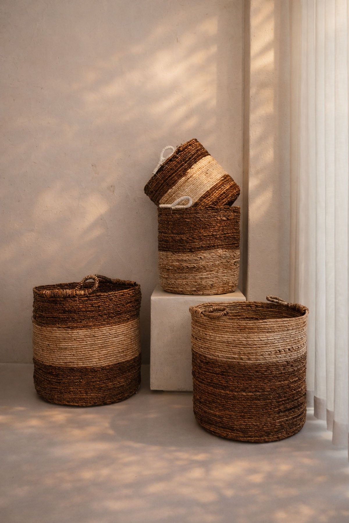 Fiyonk Kulplu Yuvarlak Dekoratif Sepet