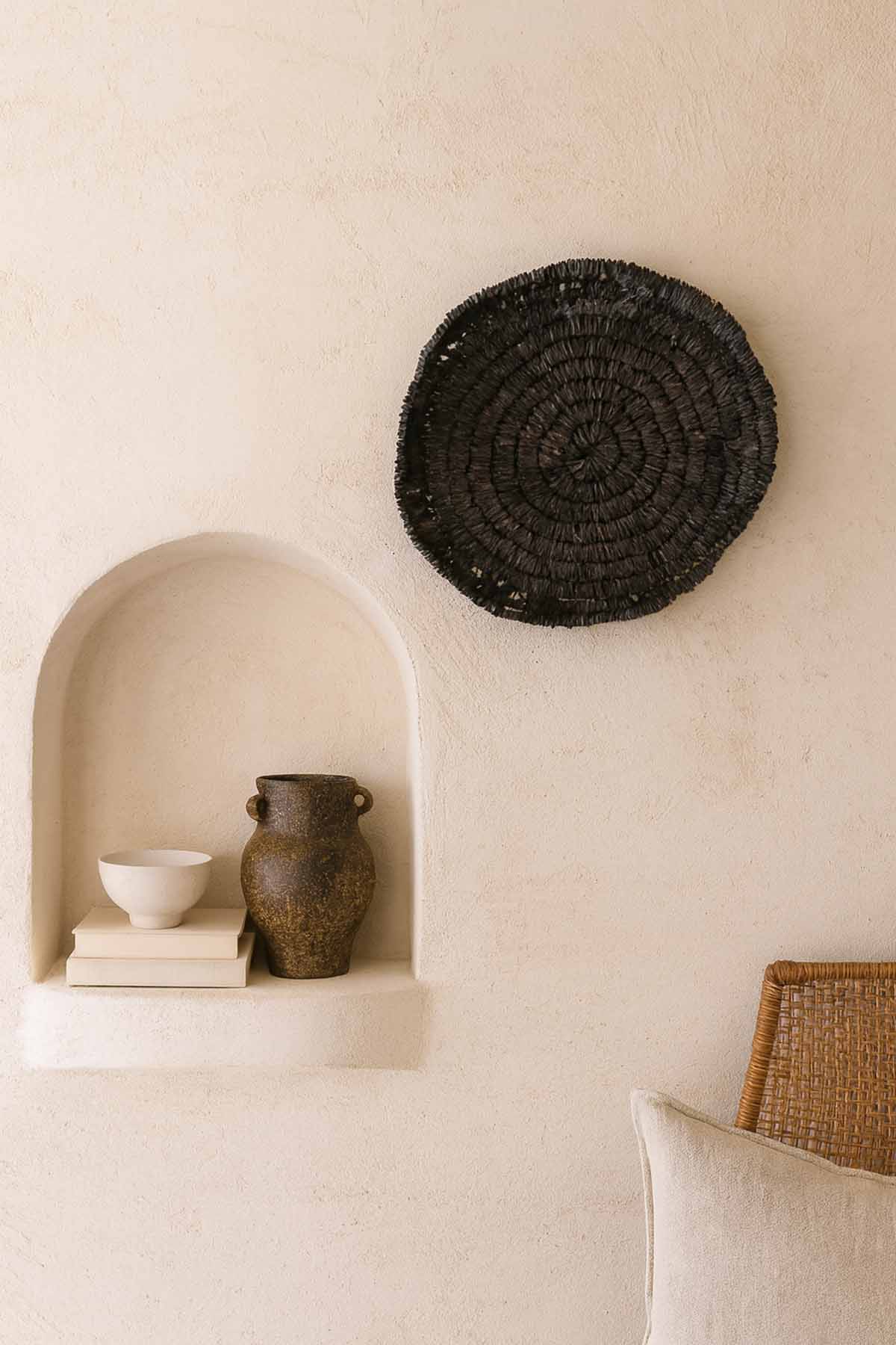 Su Sümbülü Lifinden Yuvarlak Siyah Eskitmeli Duvar Dekoru 37 cm