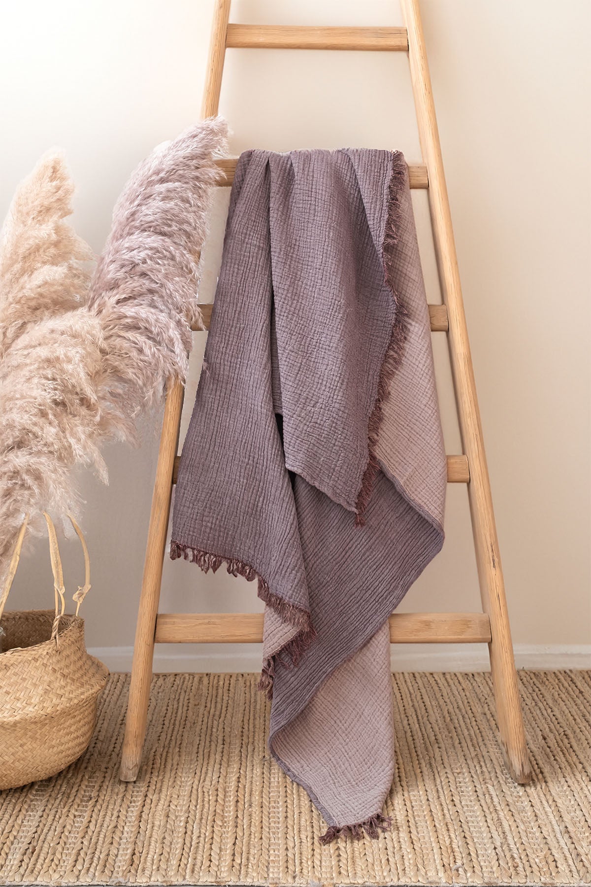 Cocoon Sofa Throw Wine-Mousse