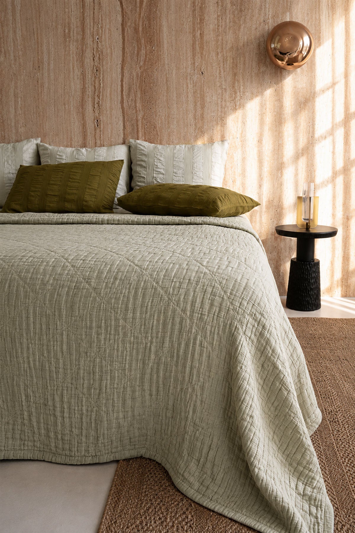 Atik Filled Jacquard Double Bedspread Sage Green