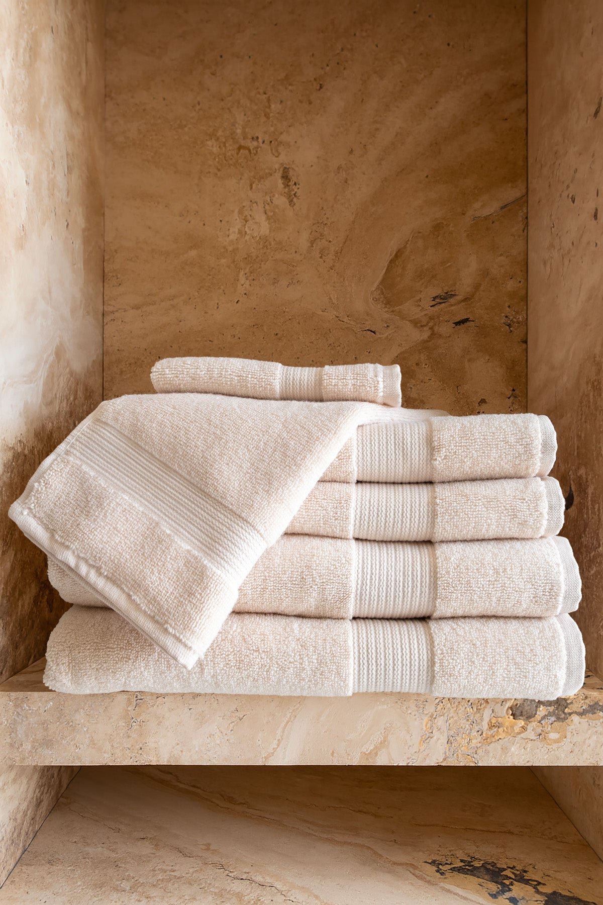 Ekstra Yumuşak Bordürlü Bukle Havlu Bej