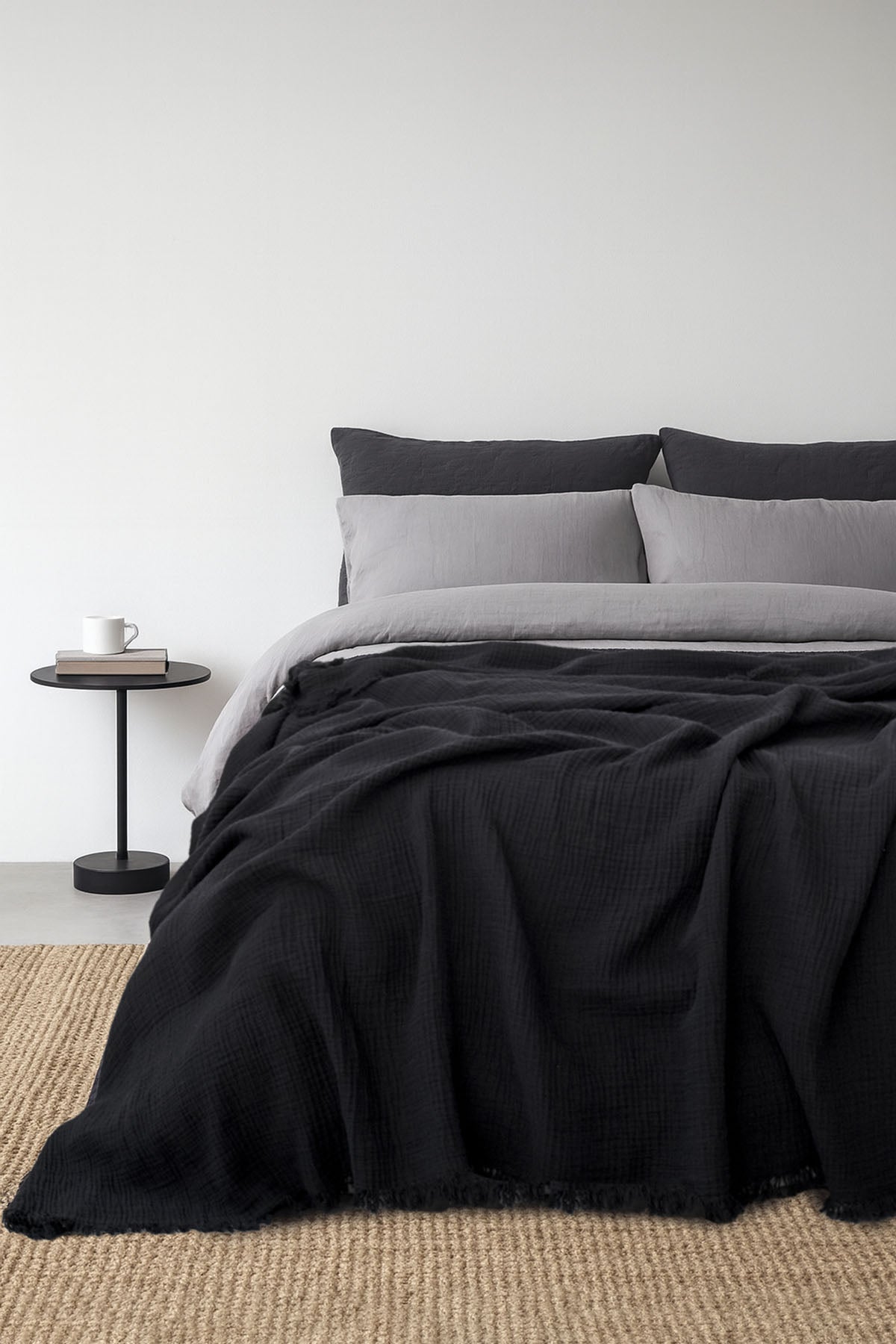Cocoon 4 Katlı Müslin Yatak Örtüsü Siyah