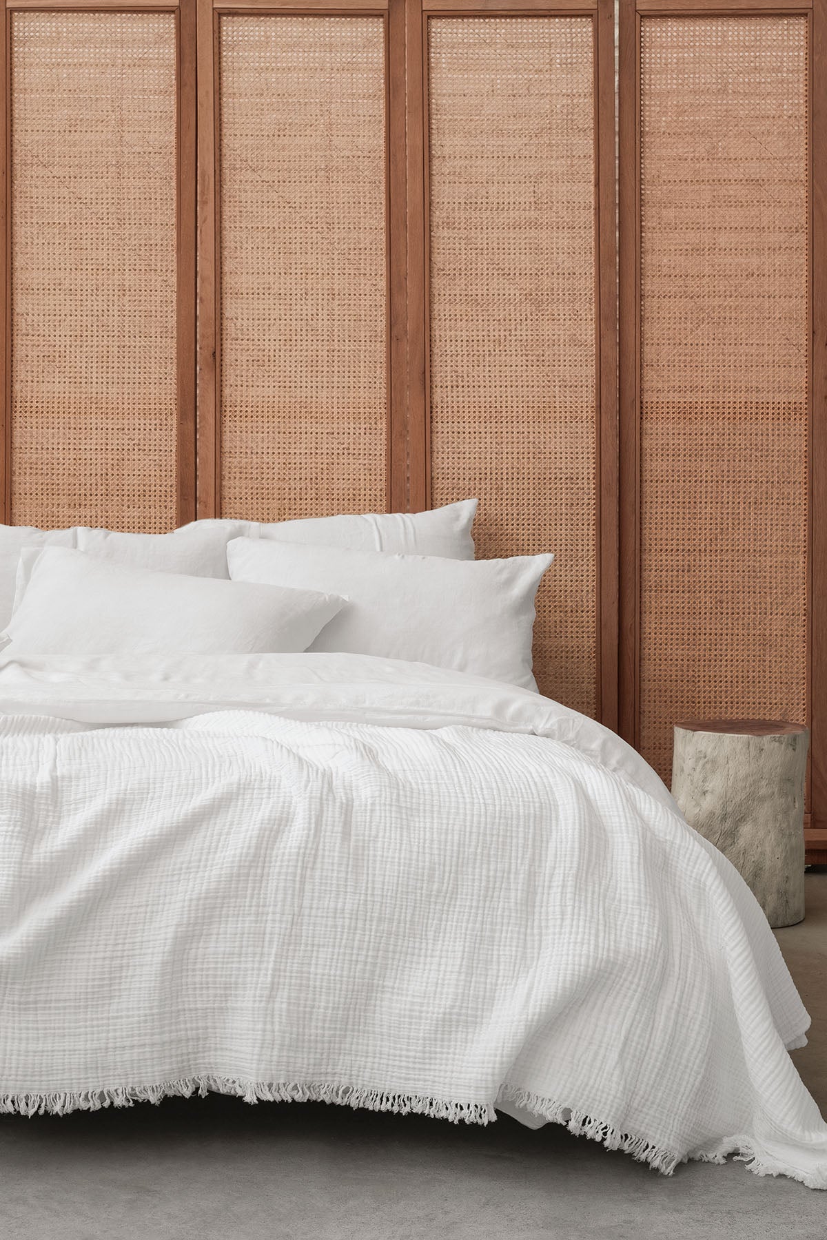 Cocoon 4 Katlı Müslin Yatak Örtüsü Beyaz