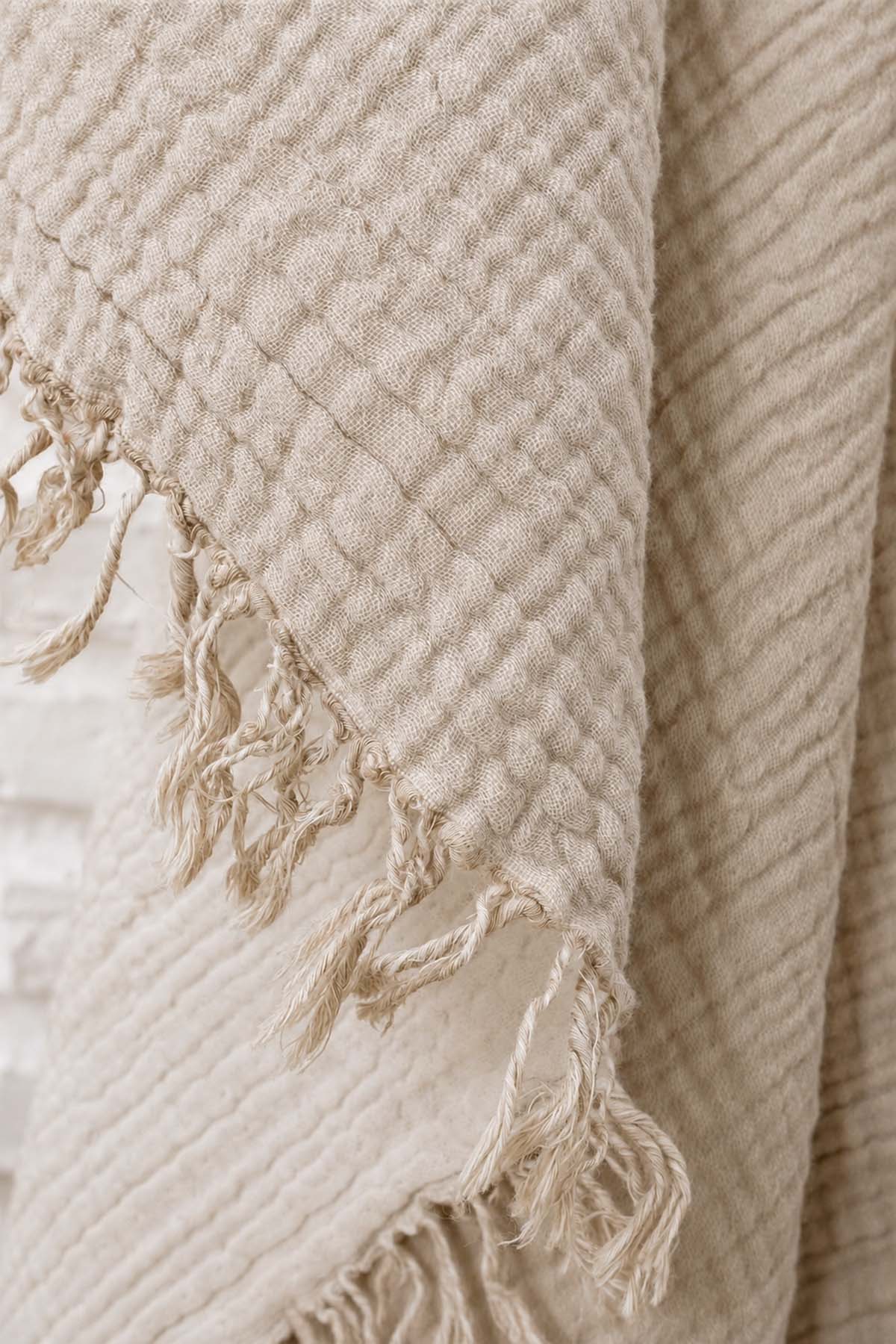Cocoon Sofa Throw Beige