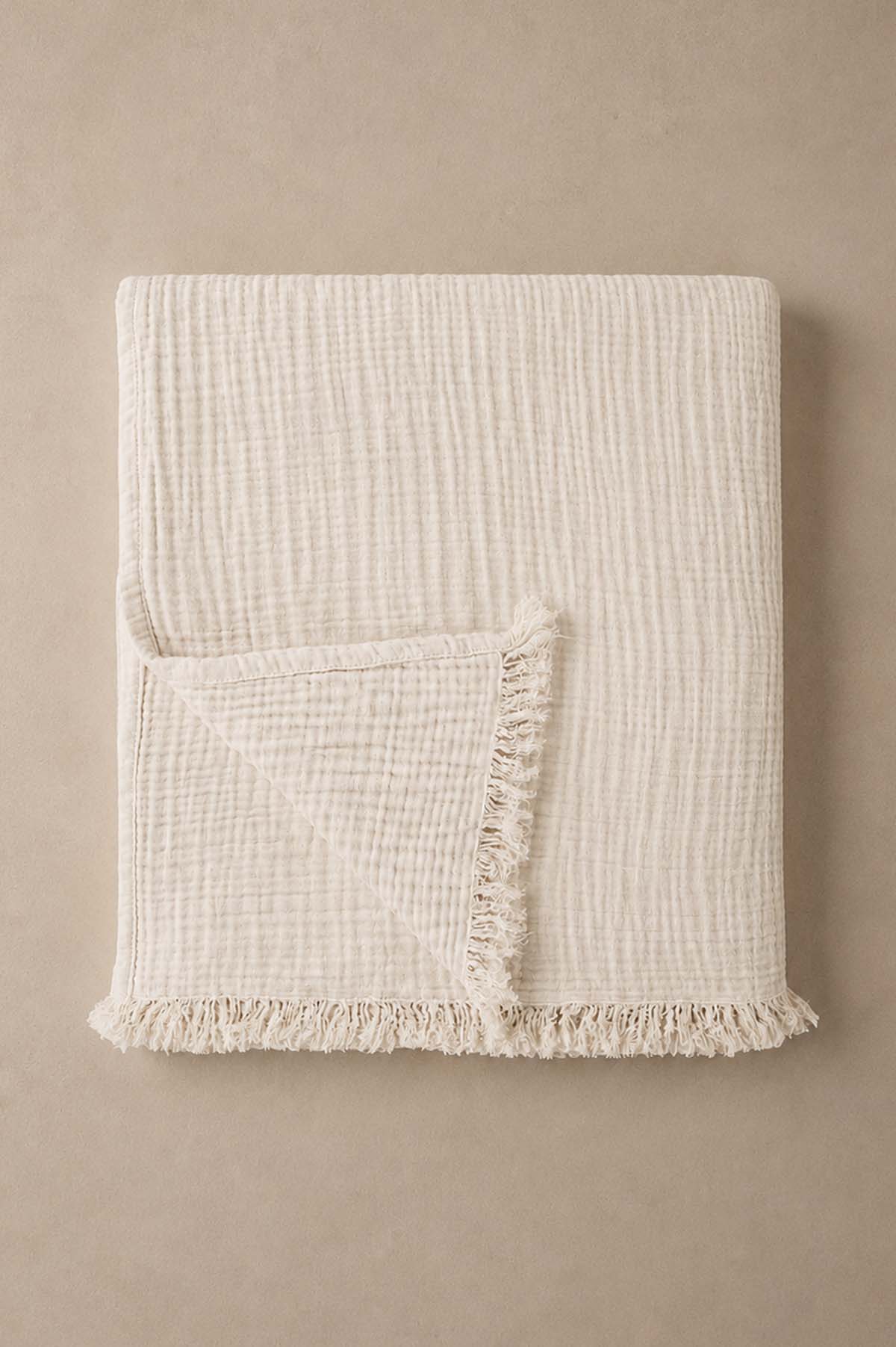 Cocoon Sofa Throw Ecru