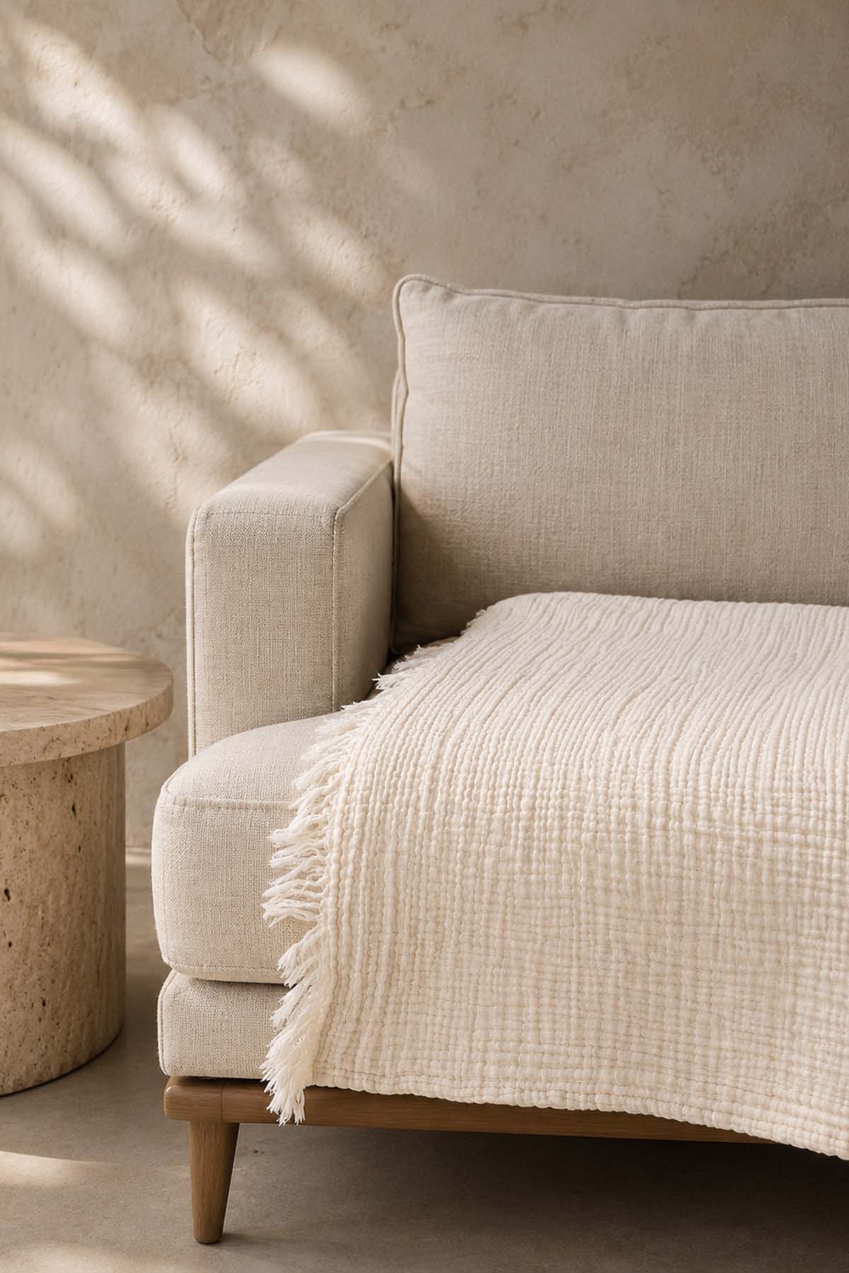 Cocoon Sofa Throw Ecru