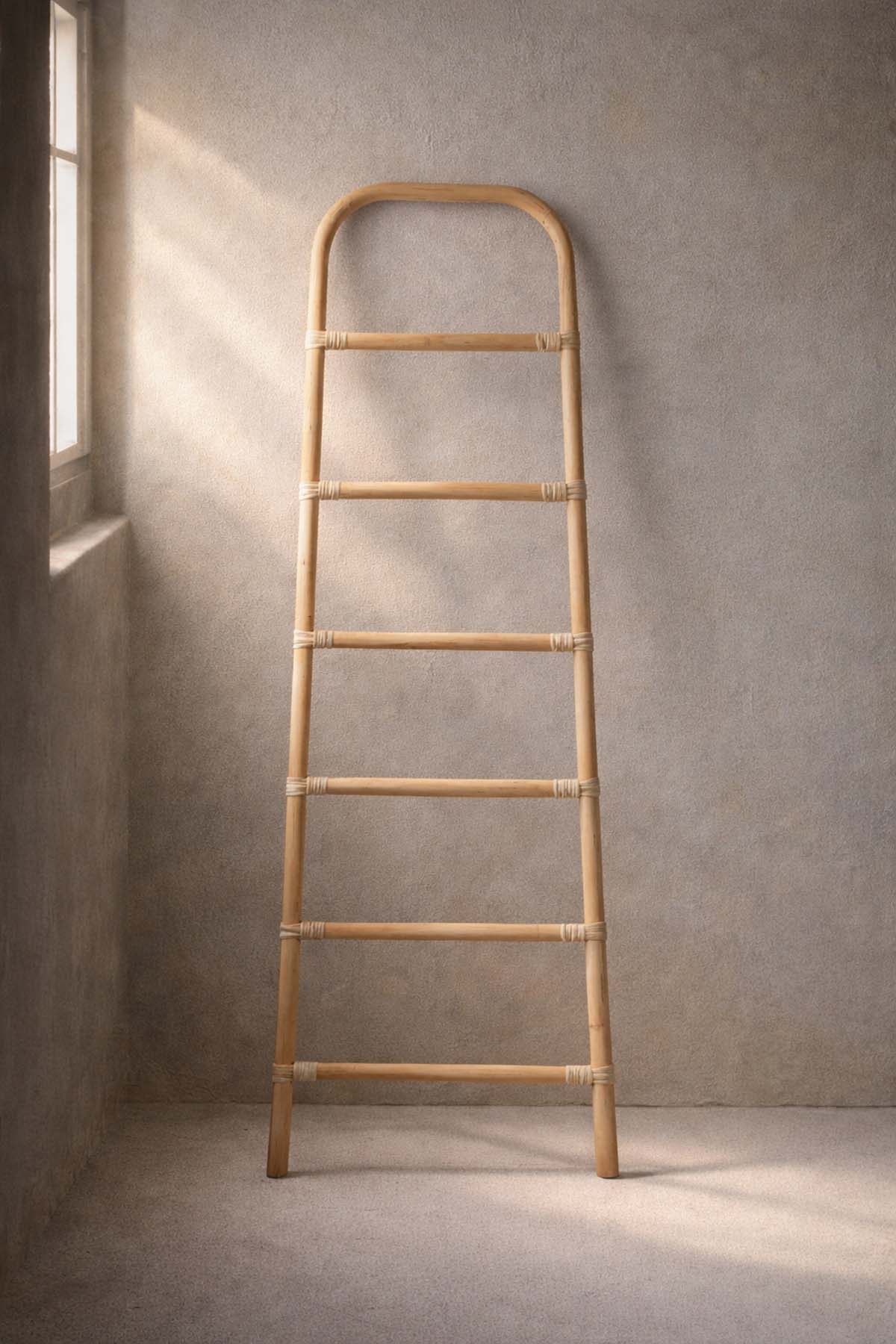 Crown Rattan Dekoratif Mediven