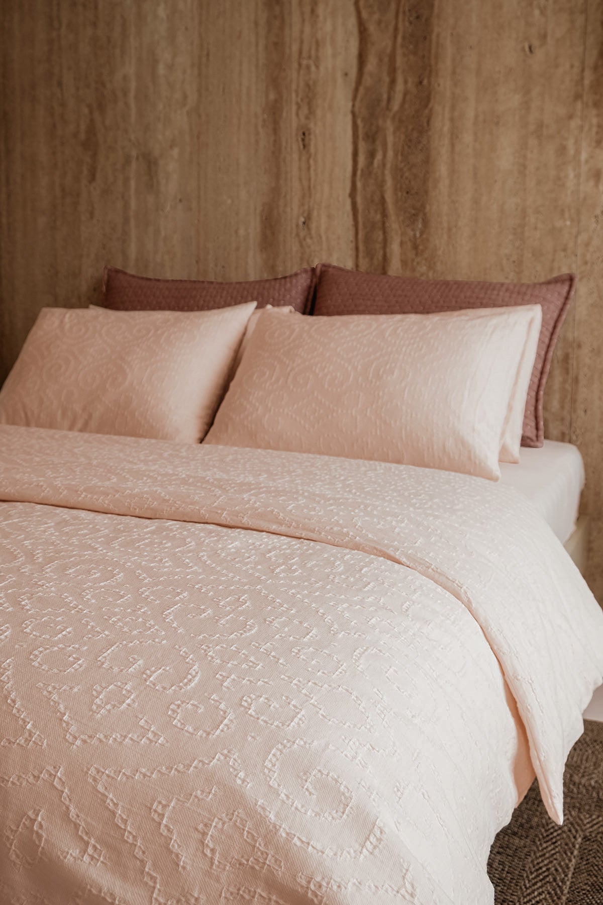 Damask Jakarlı Çift Kişilik Nevresim Seti Pastel Pembe